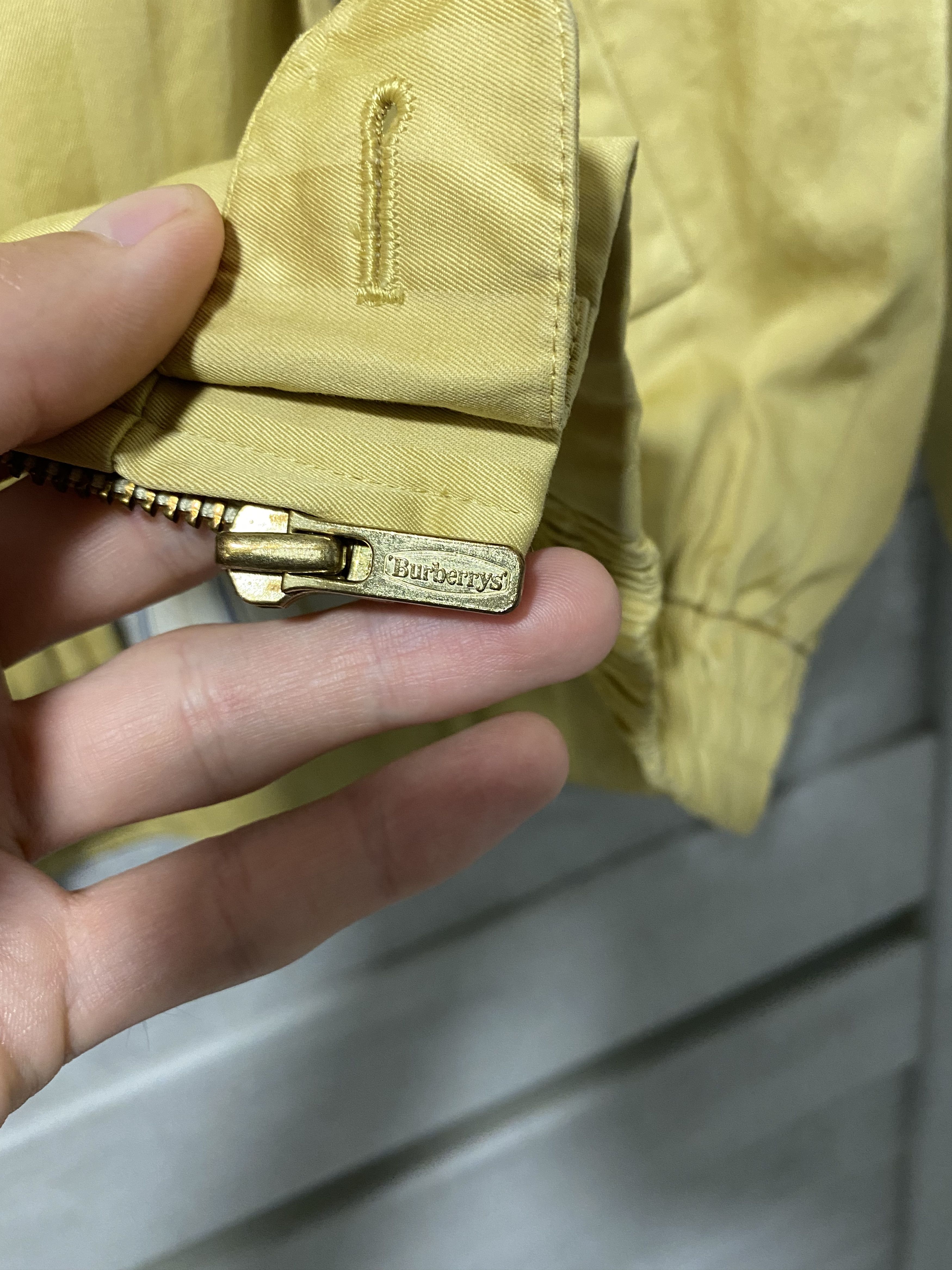 Burberry Vintage 90s Burberry gold striped bomber jacket Size US M / EU 48-50 / 2 - 4 Thumbnail