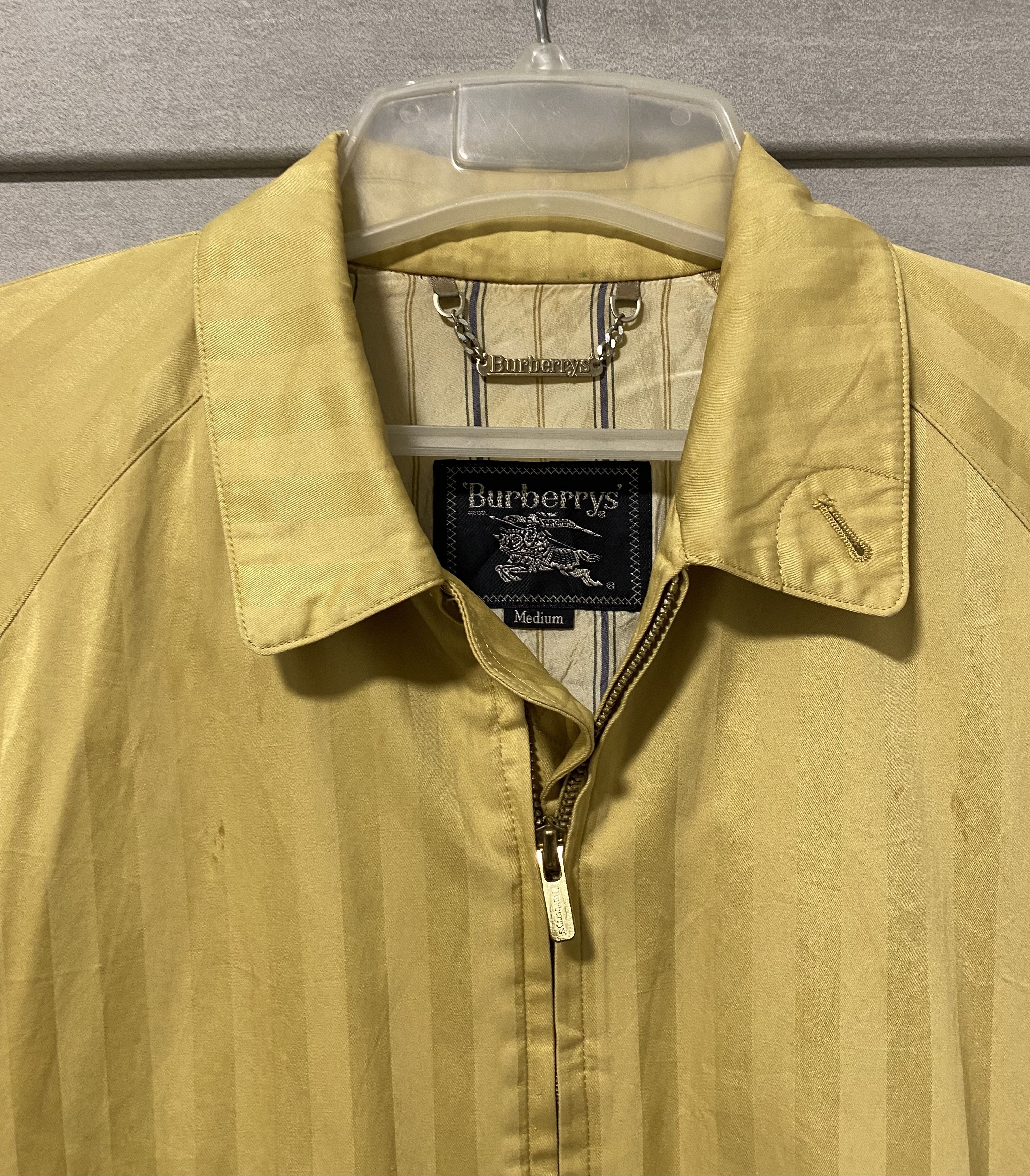 Burberry Vintage 90s Burberry gold striped bomber jacket Size US M / EU 48-50 / 2 - 6 Thumbnail