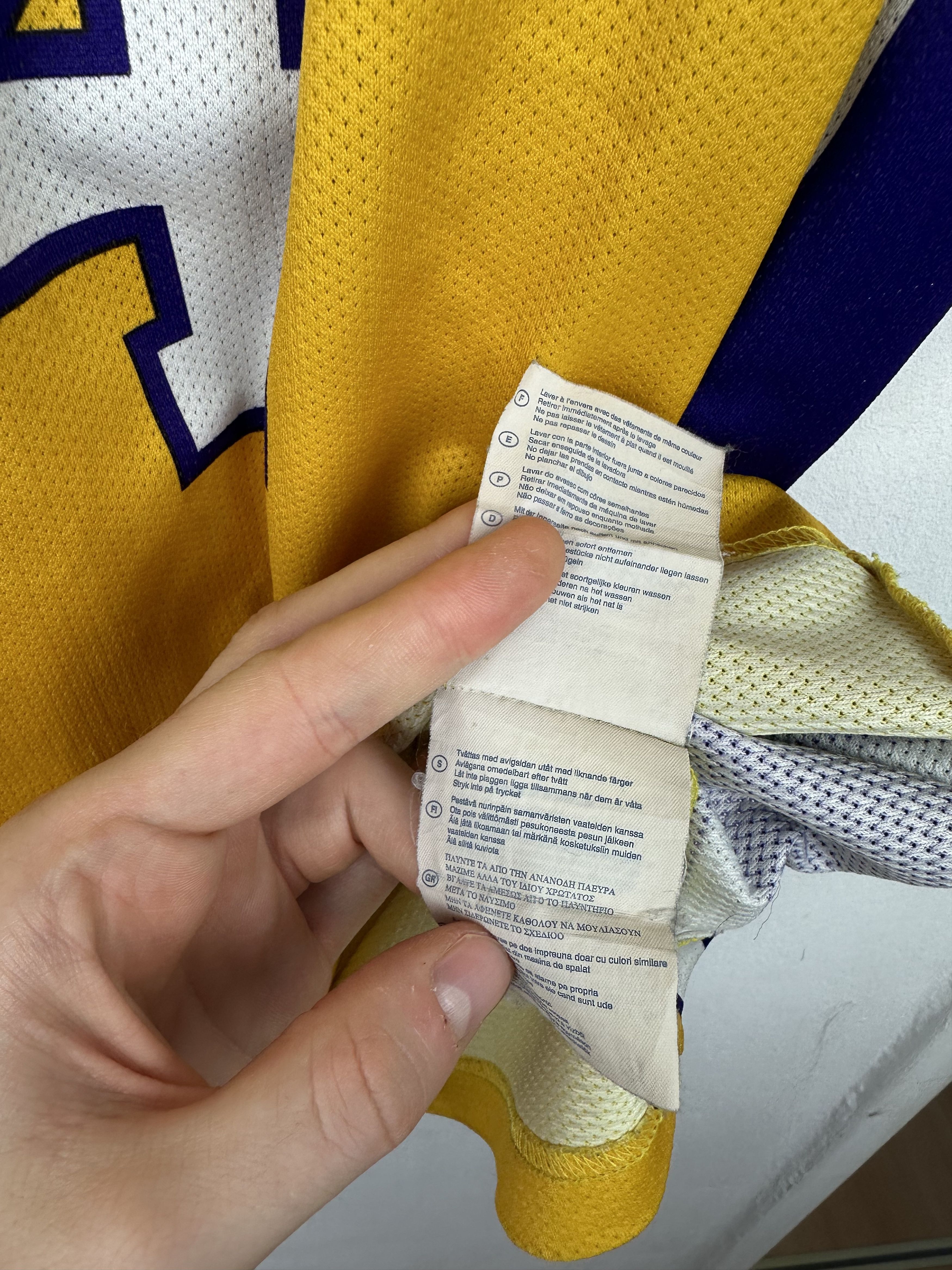 Champion Vintage Kobe Bryant Los Angeles Lakers Jersey Tee Mamba Size US L / EU 52-54 / 3 - 12 Thumbnail