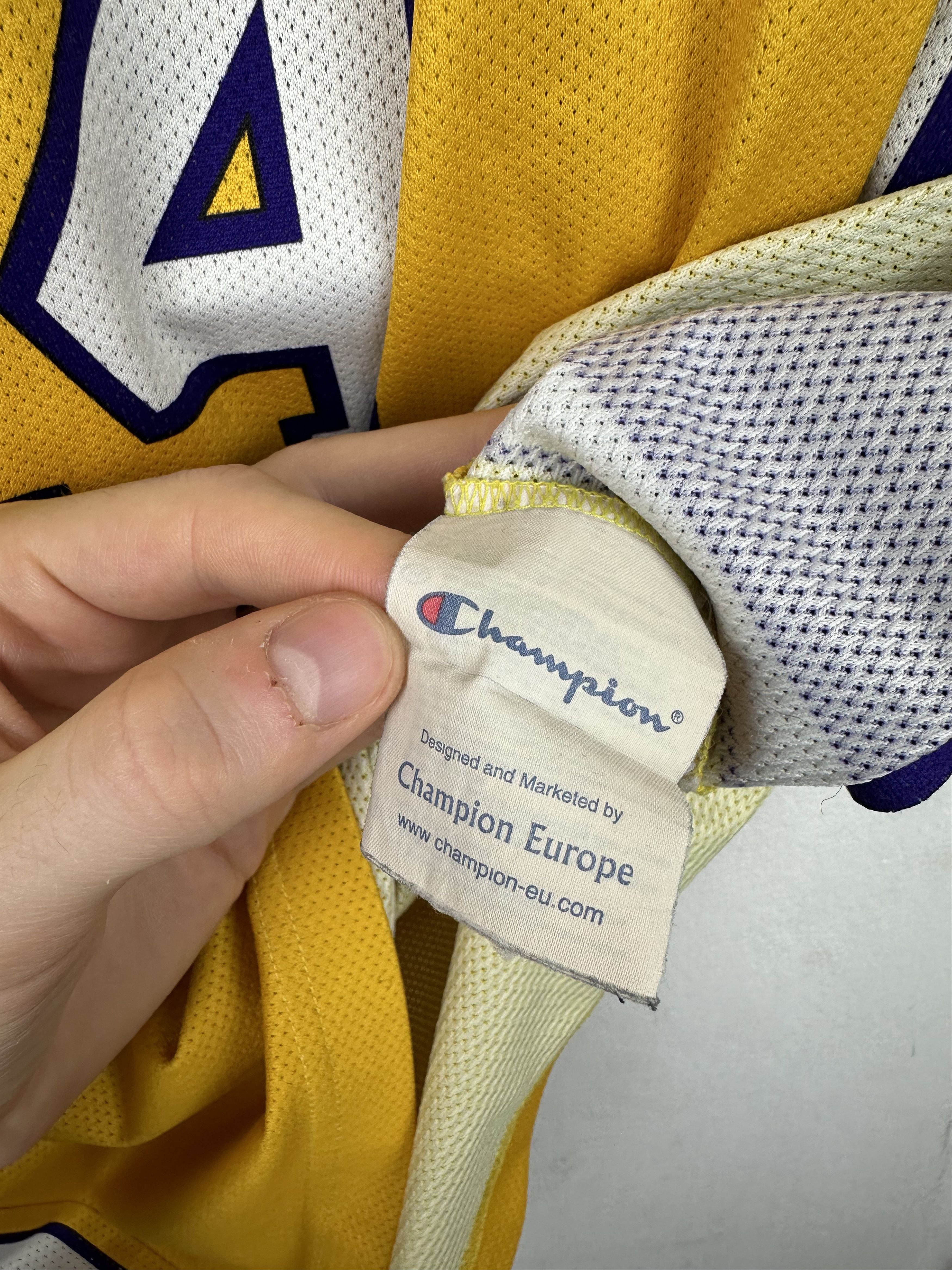Champion Vintage Kobe Bryant Los Angeles Lakers Jersey Tee Mamba Size US L / EU 52-54 / 3 - 10 Thumbnail