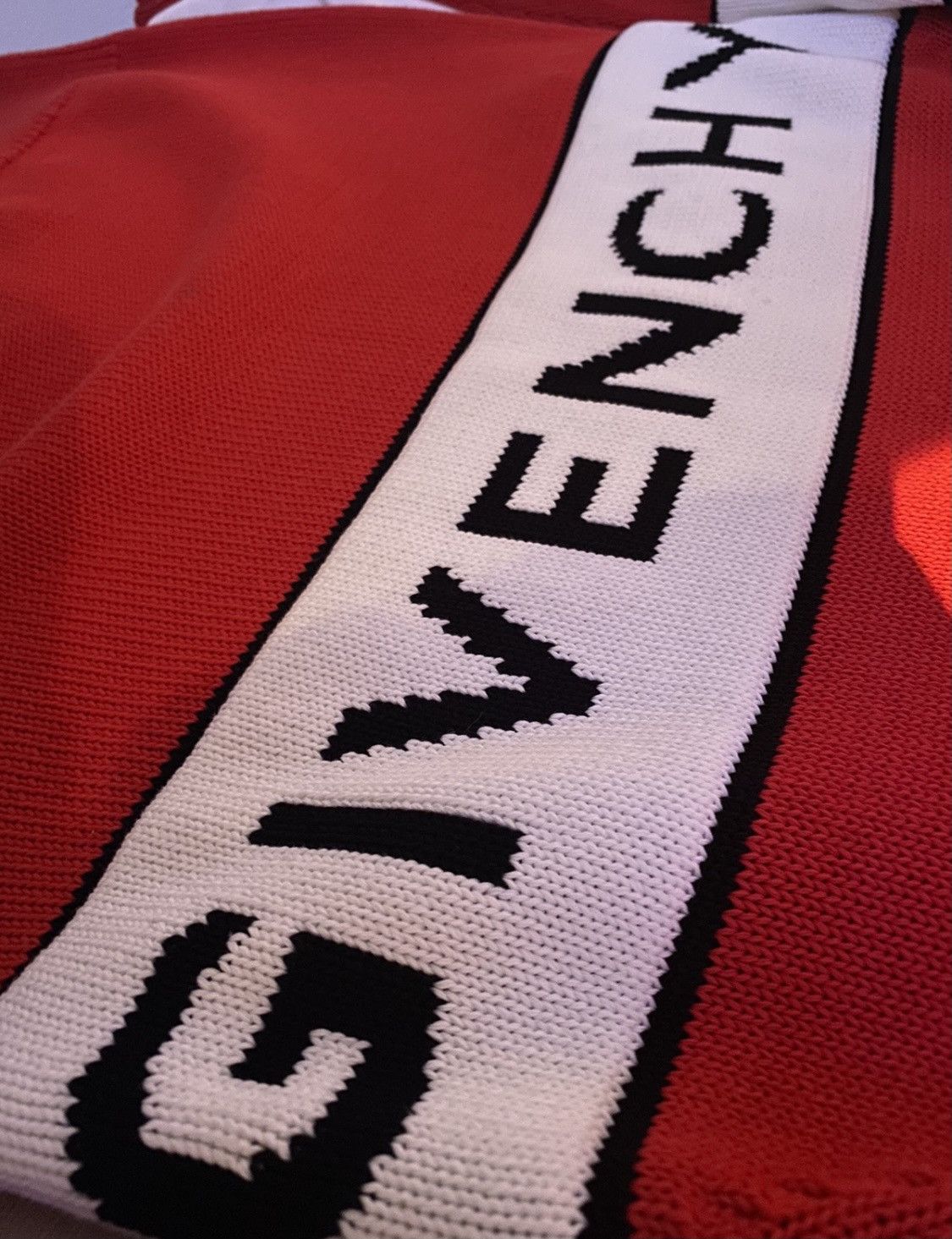 Givenchy Givenchy Upside-Down Logo Sweater Size US S / EU 44-46 / 1 - 3 Thumbnail