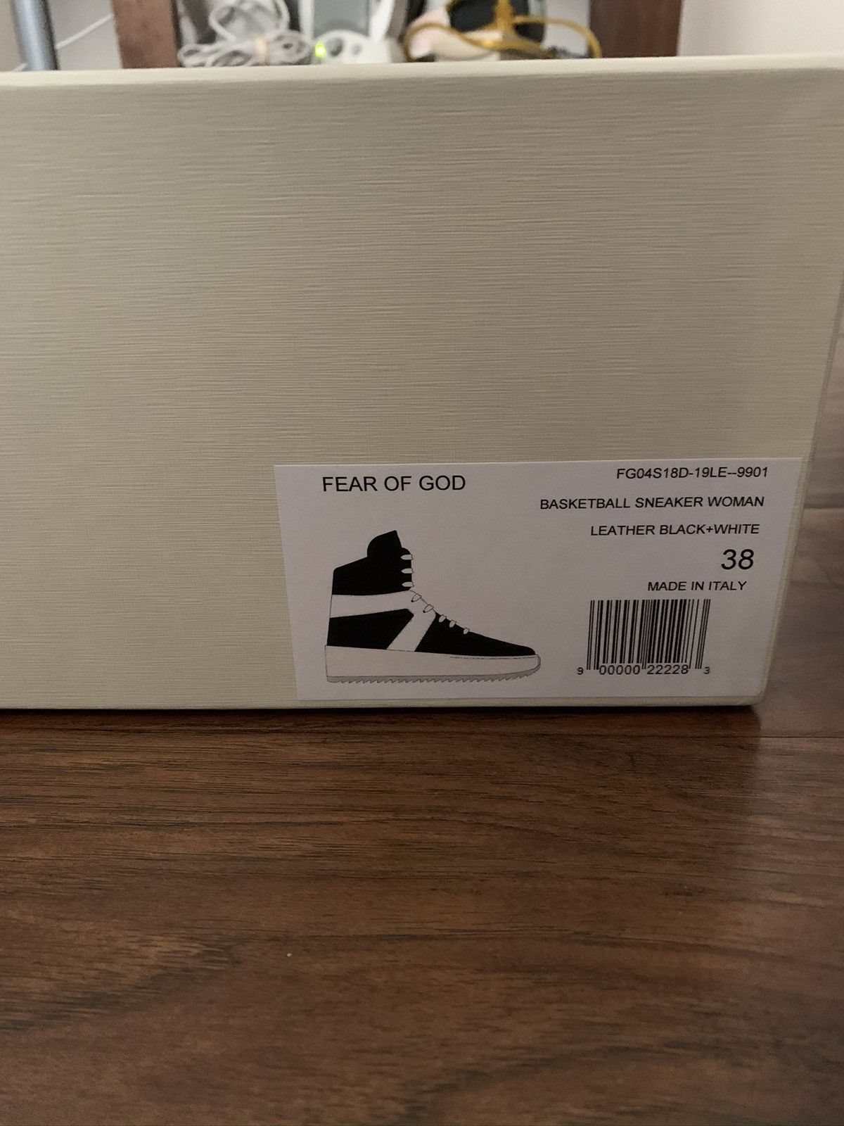Fear of God Fear of God Basketball Sneaker Size EU 38 Size US 7 / EU 40 - 6 Thumbnail