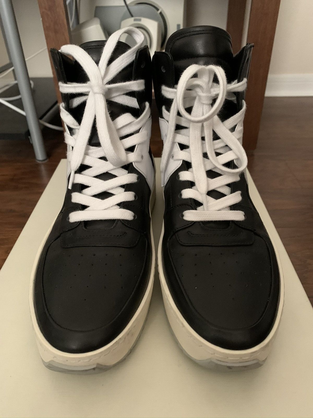 Fear of God Fear of God Basketball Sneaker Size EU 38 Size US 7 / EU 40 - 3 Thumbnail