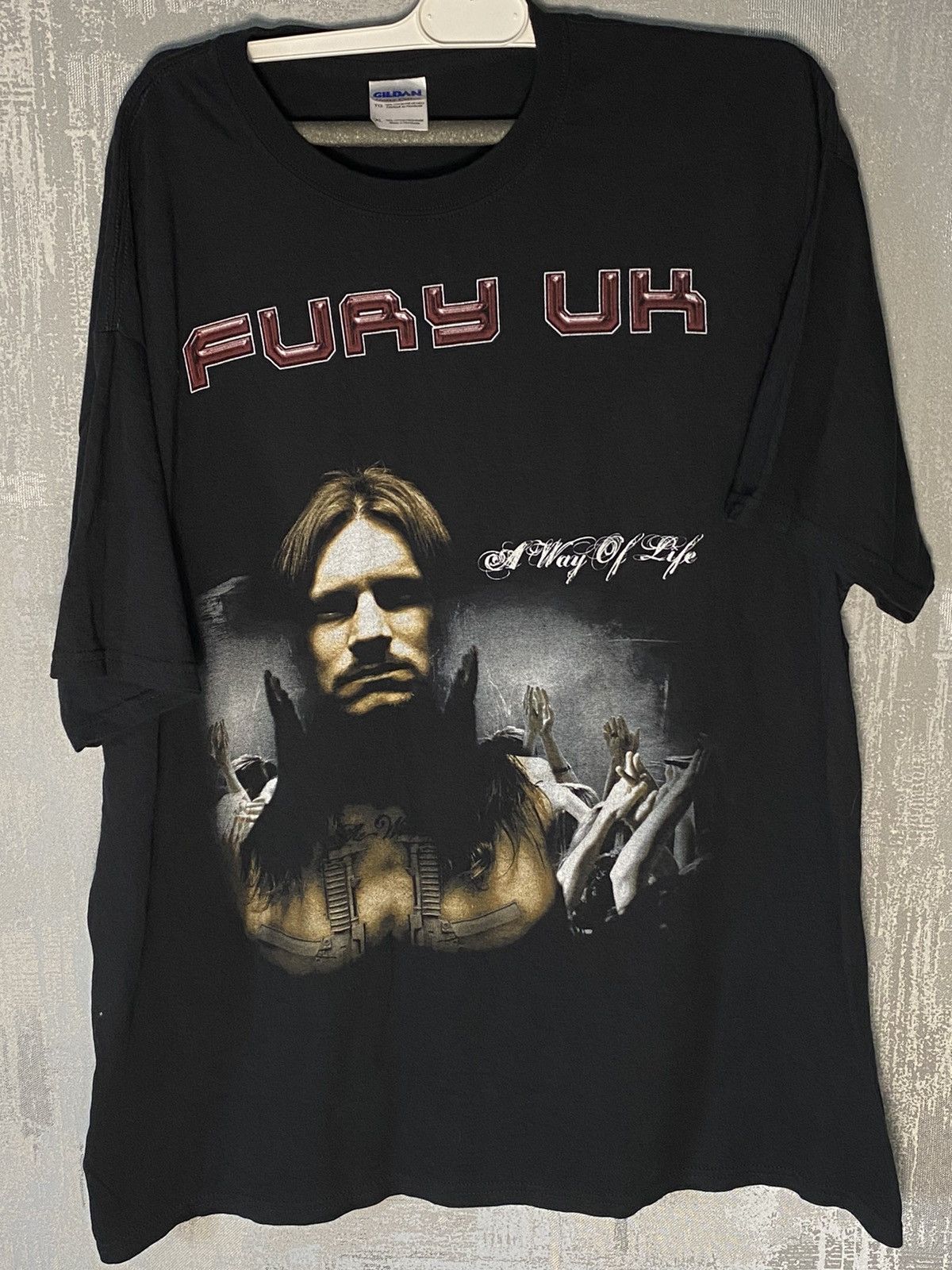 Band Tees Vintage FURY UK Rock Band Tour T-shirt 2011 Size US XL / EU 56 / 4 - 1 Thumbnail