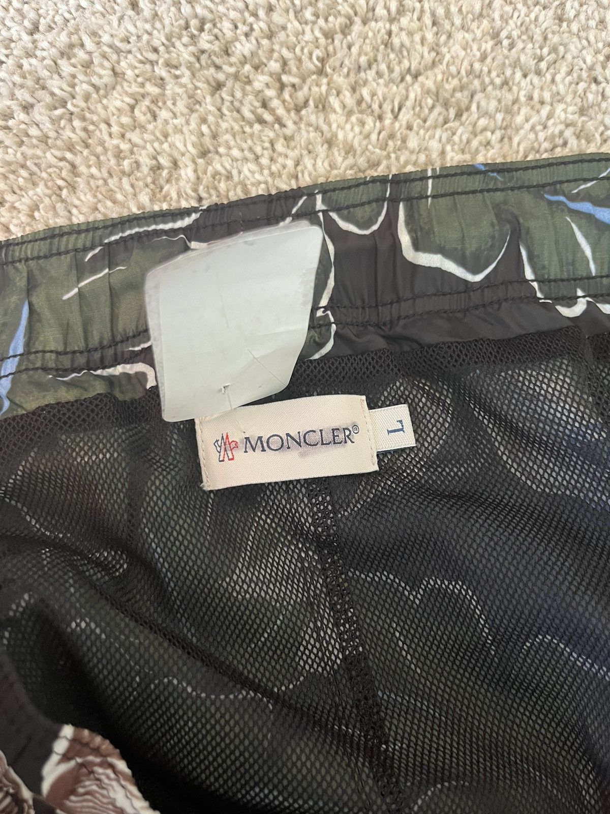 Moncler Moncler Leaf Print Swim Trunks Size US 36 / EU 52 - 5 Thumbnail