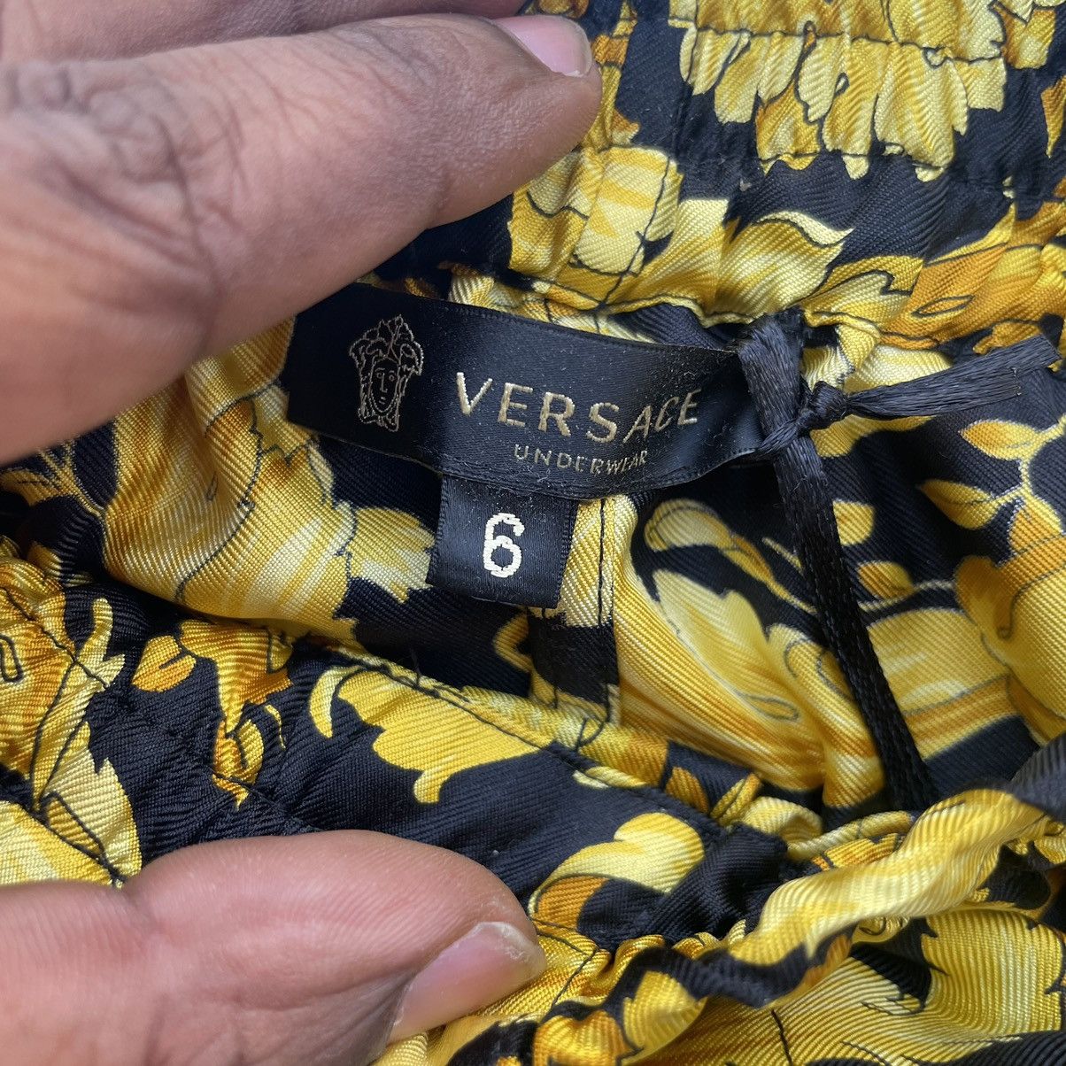 Versace Versace Pajama Shorts Size 7 Size US 36 / EU 52 - 3 Thumbnail