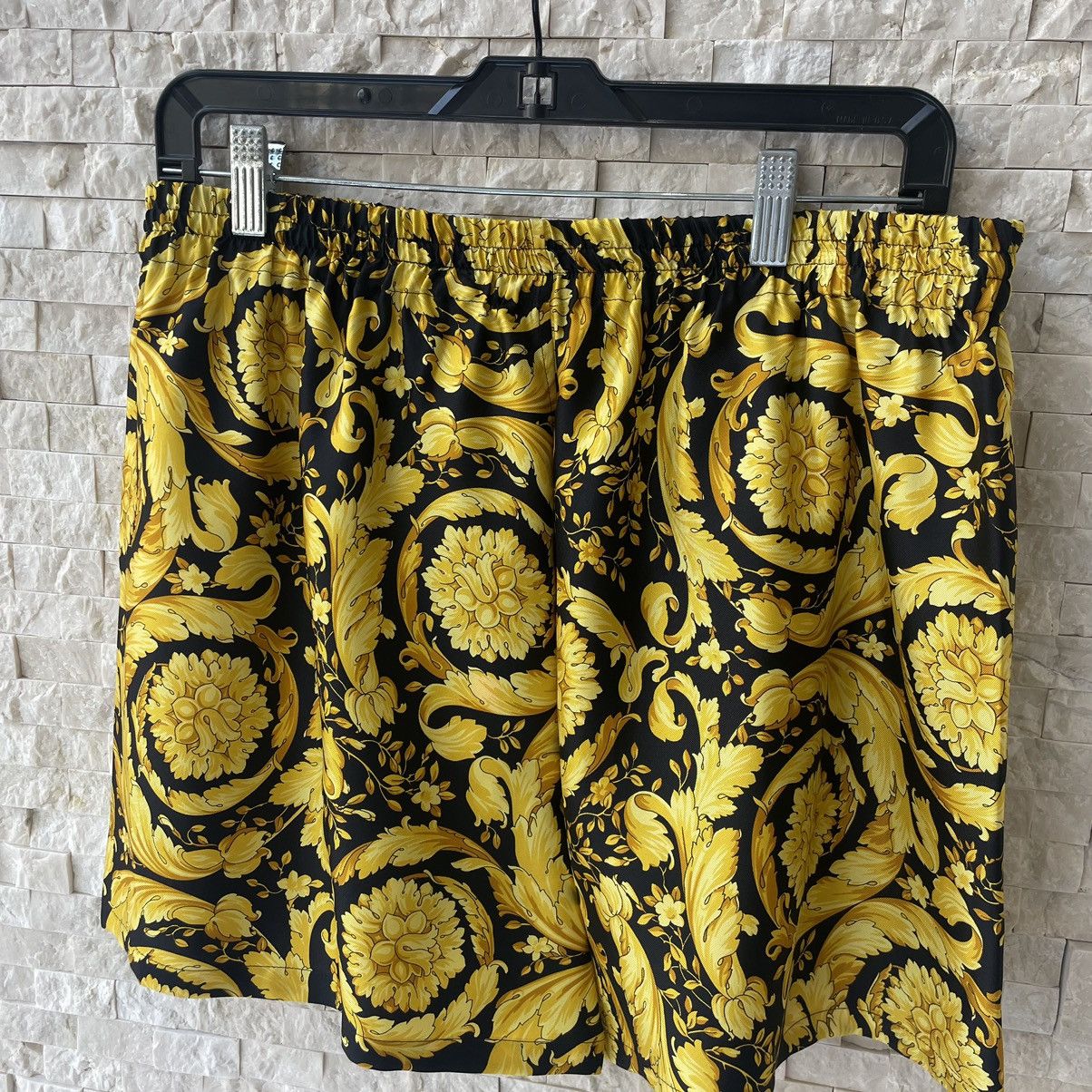 Versace Versace Pajama Shorts Size 7 Size US 36 / EU 52 - 2 Thumbnail