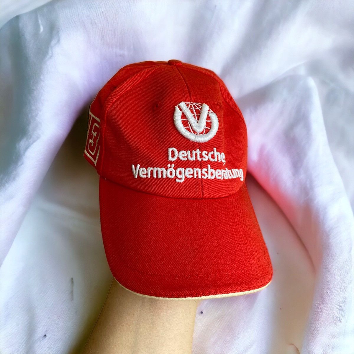 Vintage Vintage Ferrari F1 Michael Schumacher Deutsche Cap Hat Size ONE SIZE - 1 Thumbnail