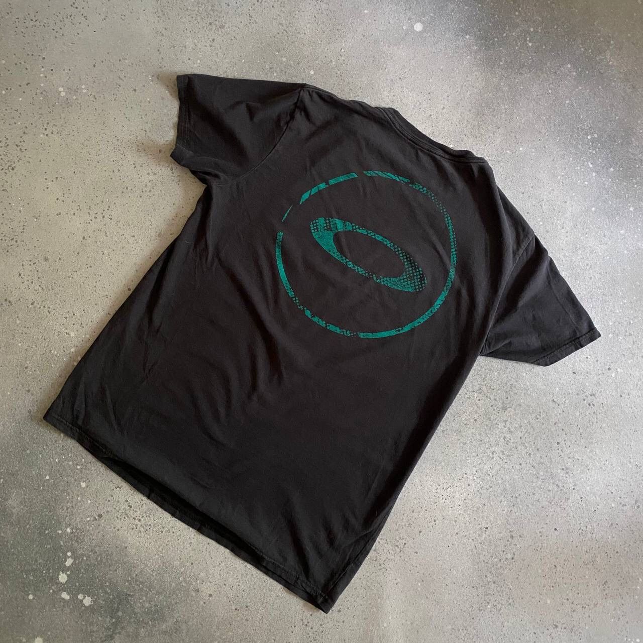 Oakley × Vintage Oakley Vintage Double Side Print Big Logo T-Shirt Size US M / EU 48-50 / 2 - 1 Thumbnail