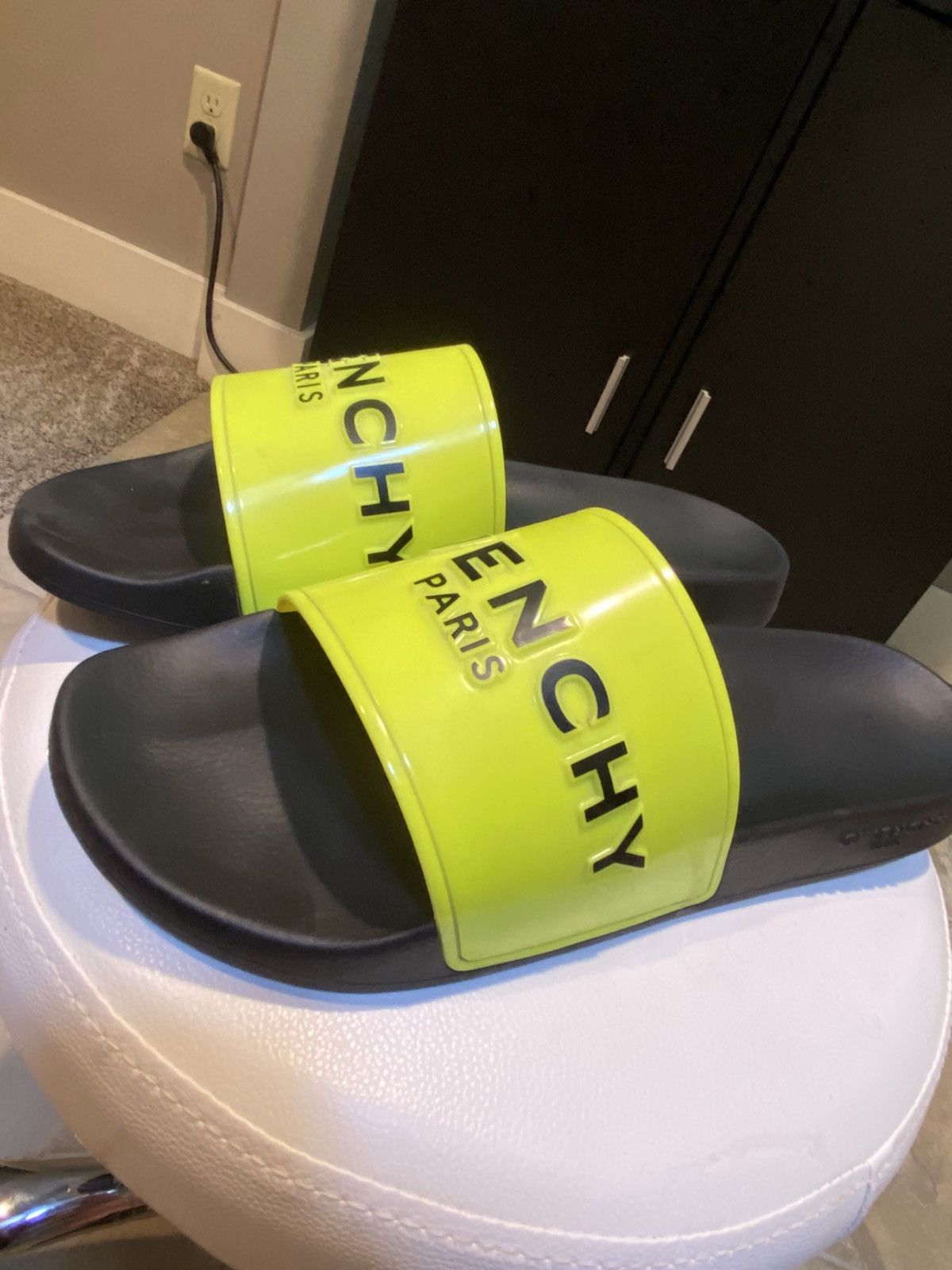 Givenchy Givenchy Slides/Sandals with original dust bags (2) Size US 15 / EU 48 - 2 Thumbnail