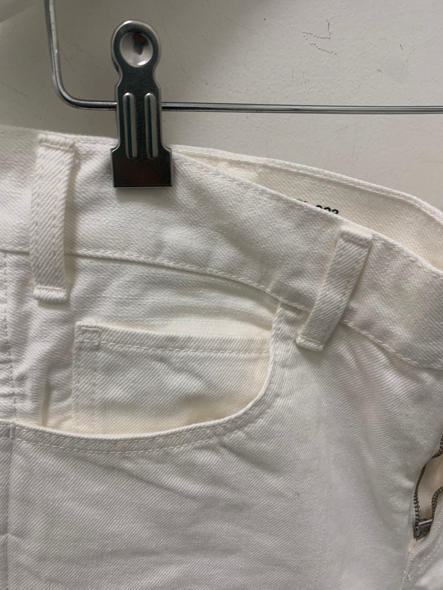 Celine Jeans Slim Taile Basse in White Size US 27 - 3 Thumbnail