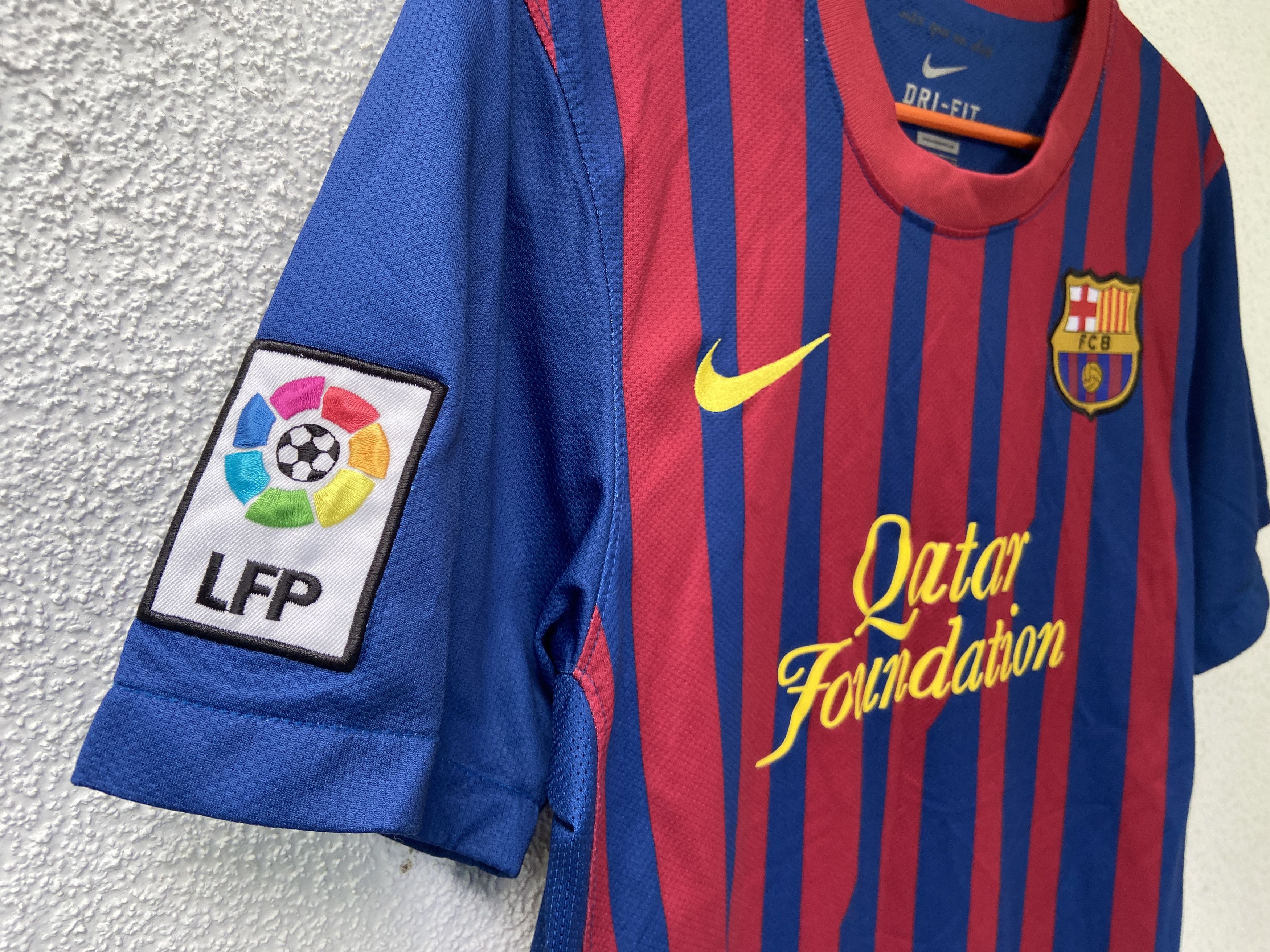 Other 2012/2013 Barcelona Jersey Size US S / EU 44-46 / 1 - 3 Thumbnail