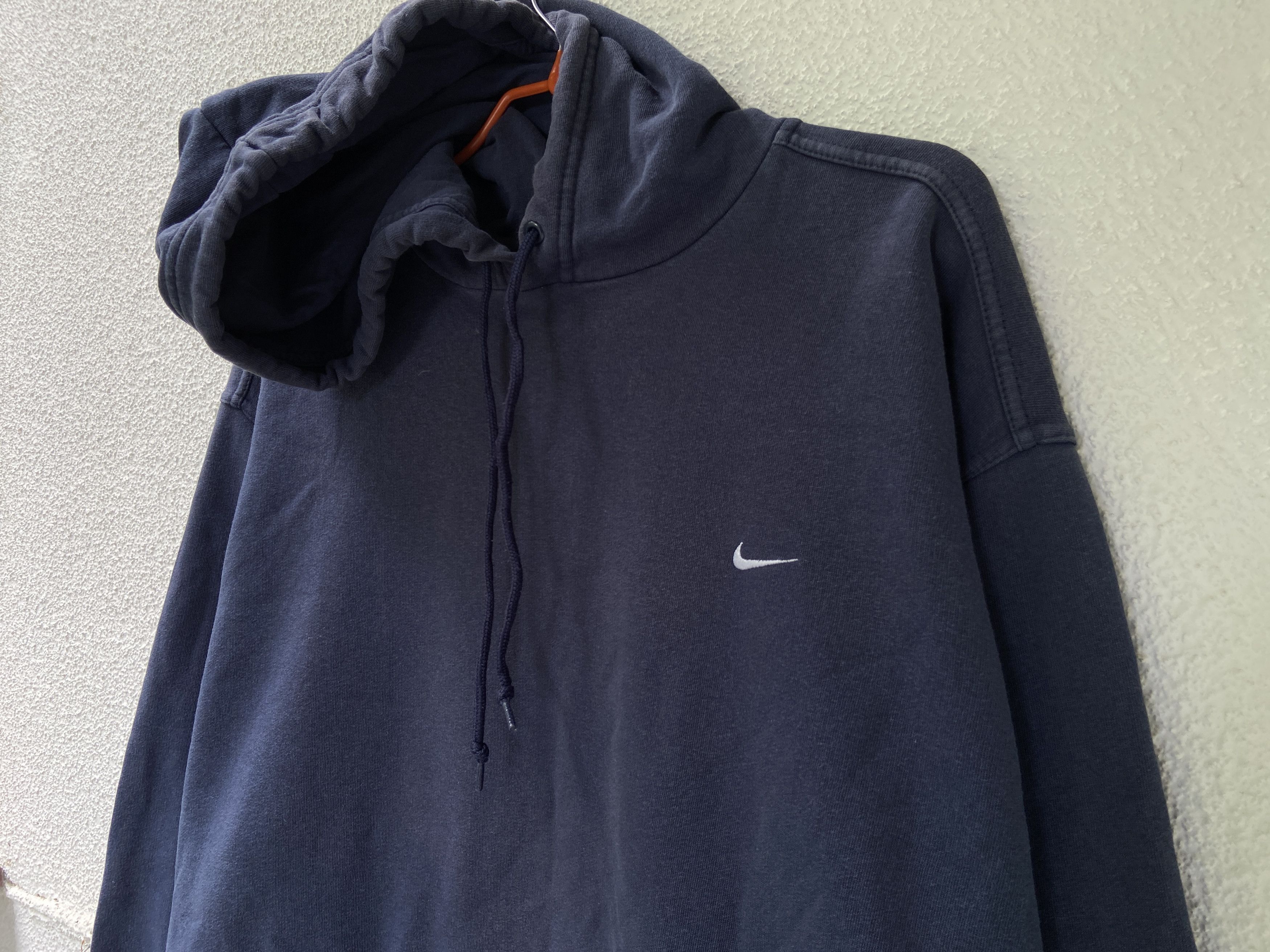 Nike Vintage Nike Y2K Single Swoosh Blue sunfaded Travis Hoodie Size US L / EU 52-54 / 3 - 2 Thumbnail