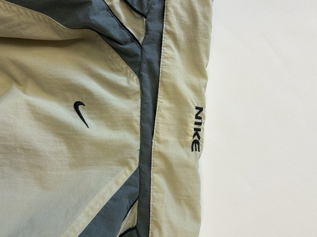 Nike Nike Vintage Light Jacket Logo Swoosh Y2K very rare Size US L / EU 52-54 / 3 - 10 Thumbnail