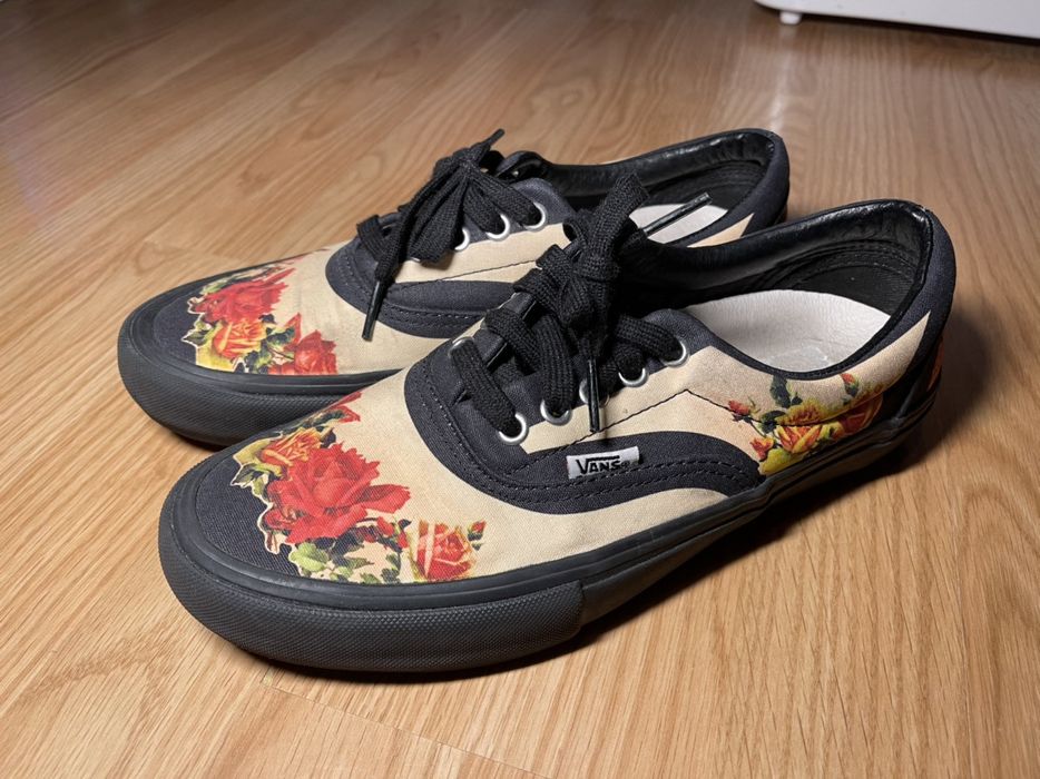 Size 10.5- VANS Chukka x Supreme x Jean Paul Gaultier Burgundy/Floral 2019