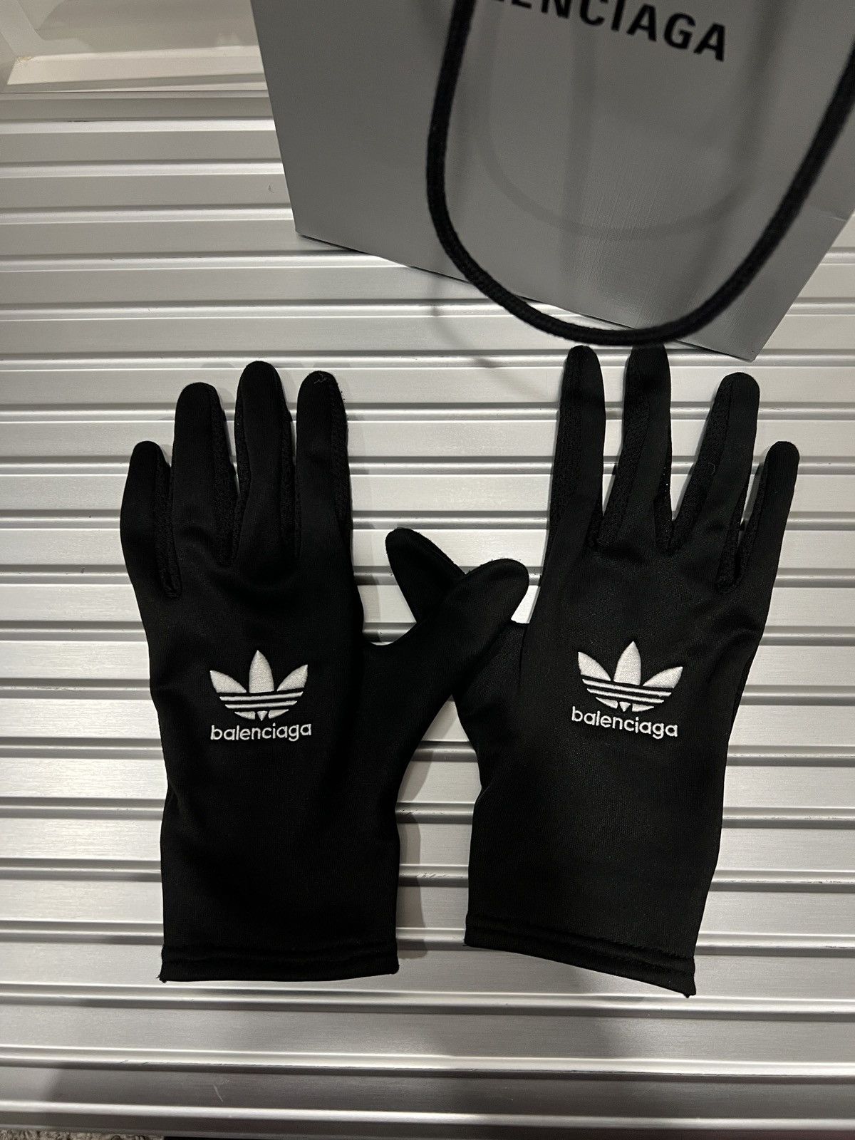 【最終値下げ】Balenciaga x Adidas Gloves Black