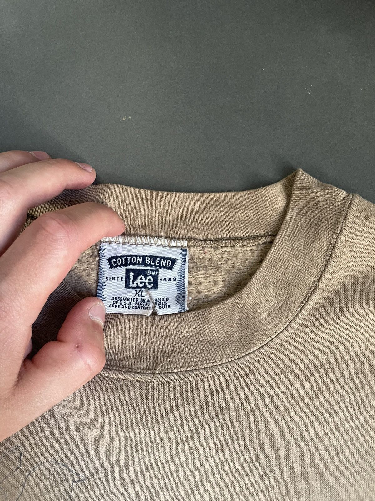 Japanese Brand × Lee × Vintage Vintage 90s Blanked Boxy Oversized Faded Sweatshirt Russel Size US XL / EU 56 / 4 - 4 Thumbnail