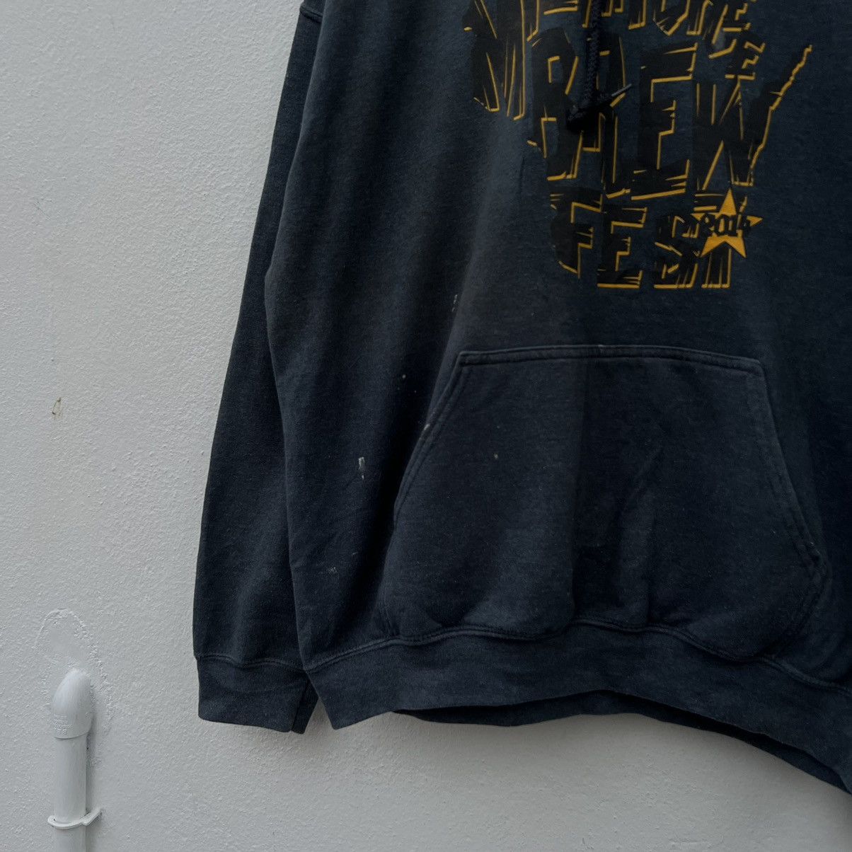 Japanese Brand VINTAGE GILDAN HOODIE BAND Y2K BIG LOGO Size US L / EU 52-54 / 3 - 3 Thumbnail