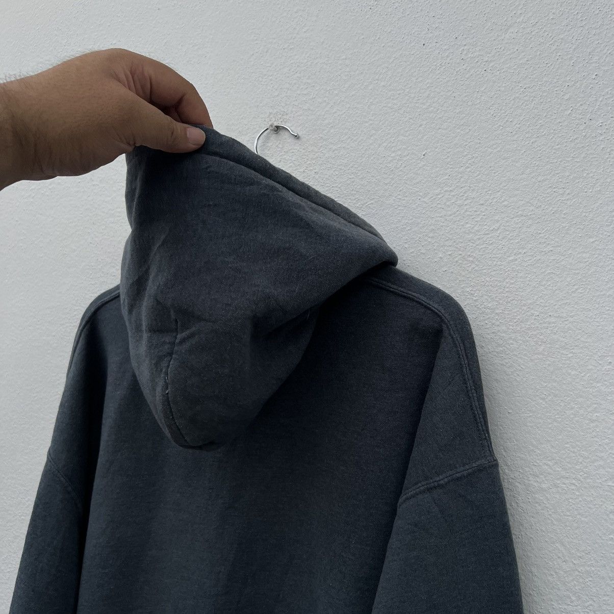 Japanese Brand VINTAGE GILDAN HOODIE BAND Y2K BIG LOGO Size US L / EU 52-54 / 3 - 9 Thumbnail