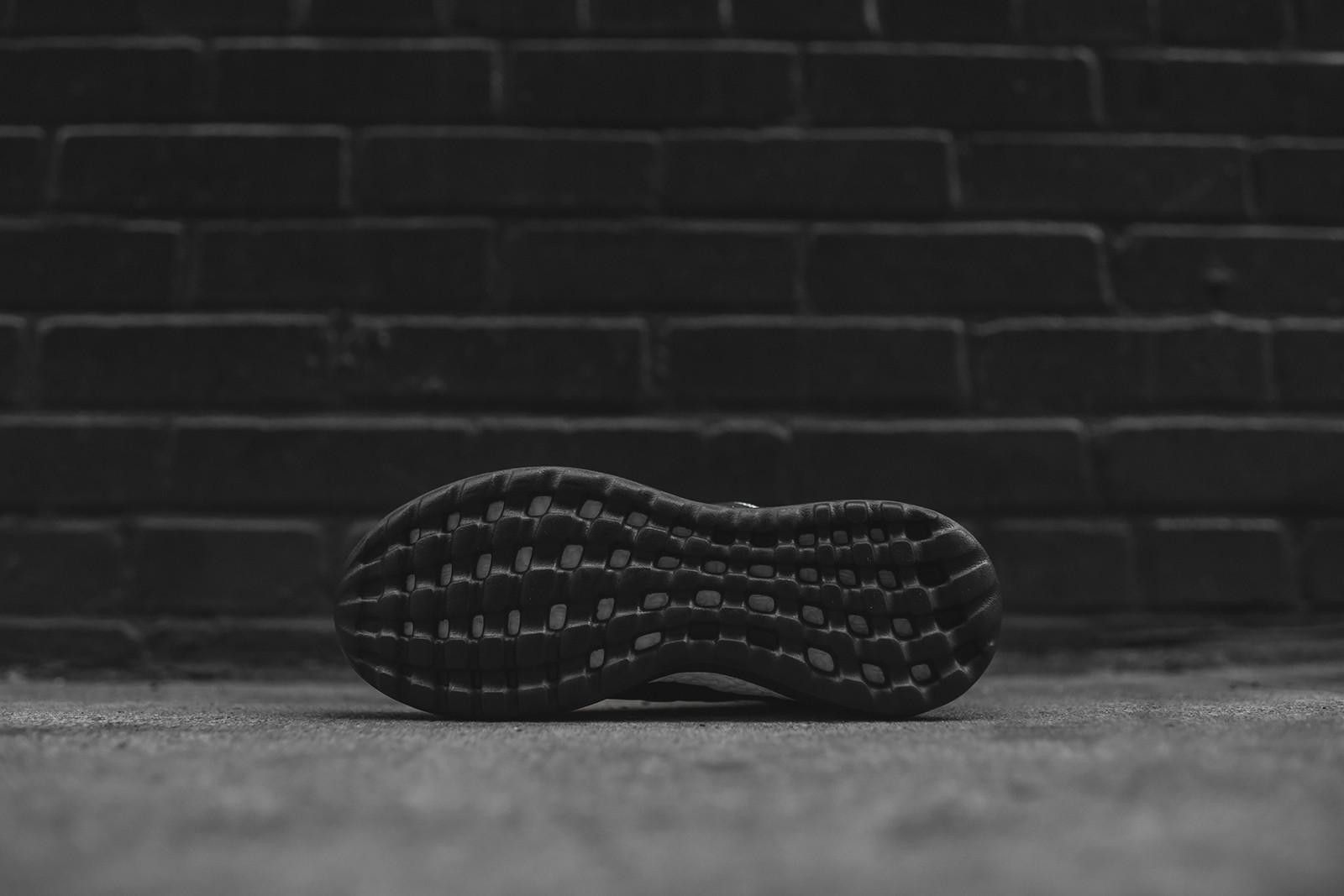 Y-3 Y-3 Yohji Pure Boost ZG High Sneakers - Black/White Size US 7.5 / EU 40-41 - 4 Thumbnail
