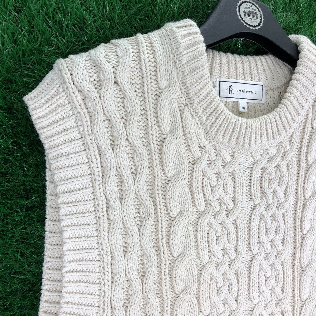 Aran Isles Knitwear Rope Picnic Cable Knit Women Vest Pullover Size S / US 4 / IT 40 - 2 Thumbnail