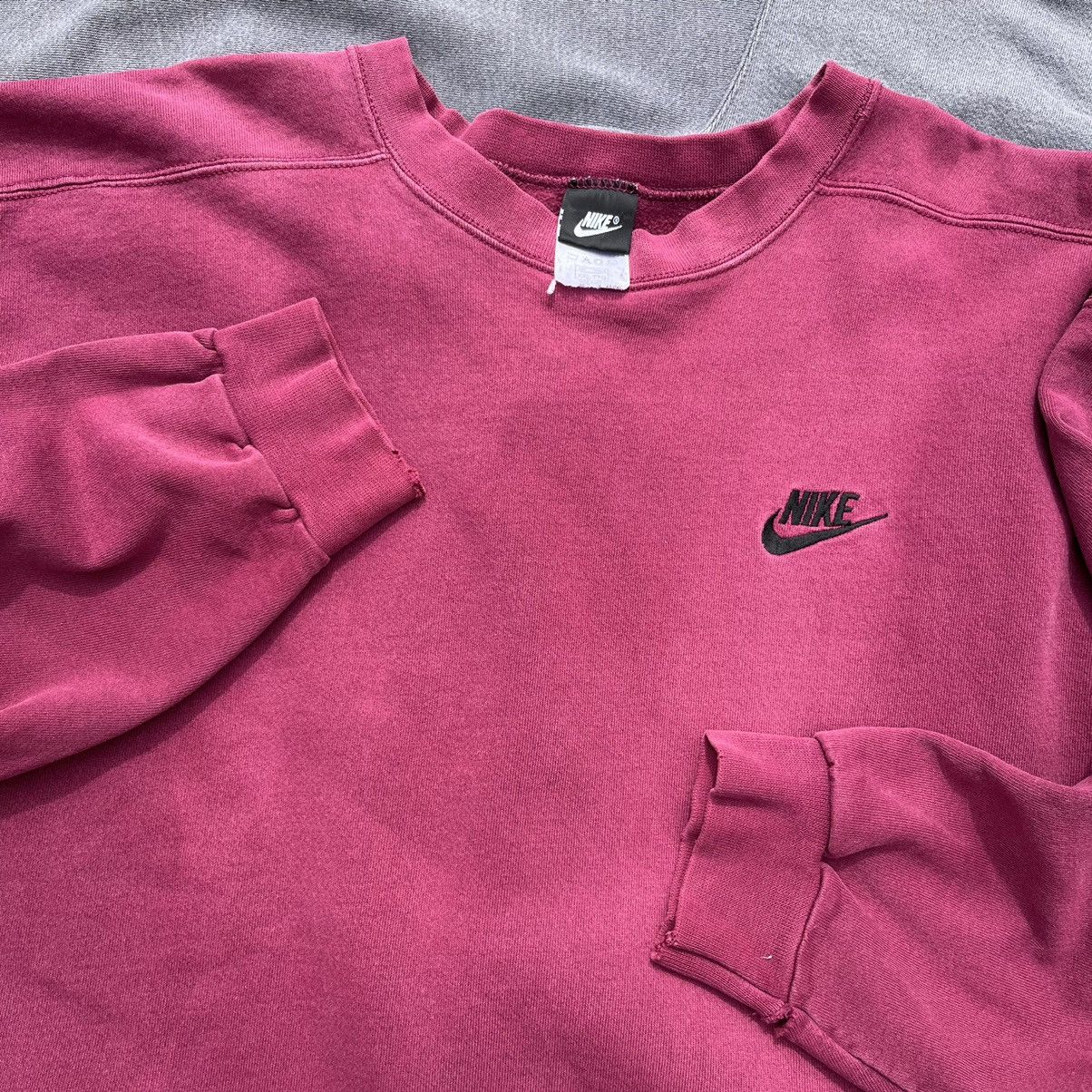 Nike Vintage Nike Sweatshirt Crewneck Size XXL Faded Boxy Size US XXL / EU 58 / 5 - 1 Thumbnail