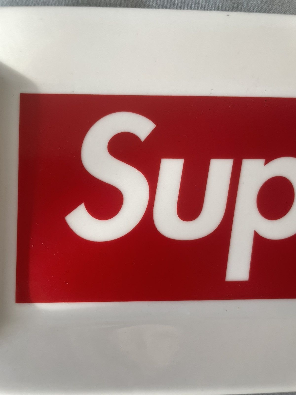 Supreme Ceramic Tray 2014AW　vintage Supreme Box Logo Ceramic Tray White Red 2014 Ashtray BRAND NEW | eBay