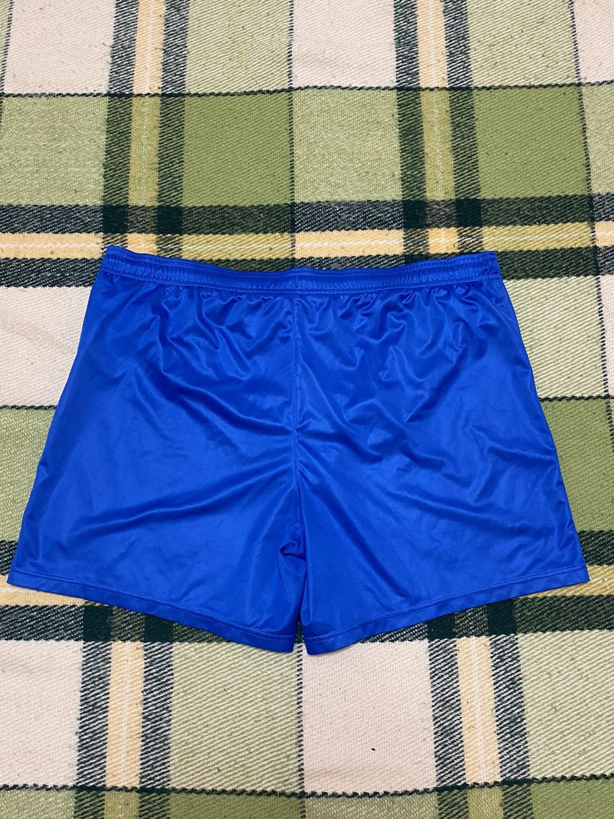 Nike Vintage Nike shorts streetwear swoosh casual y2k size XL Size US 36 / EU 52 - 2 Thumbnail