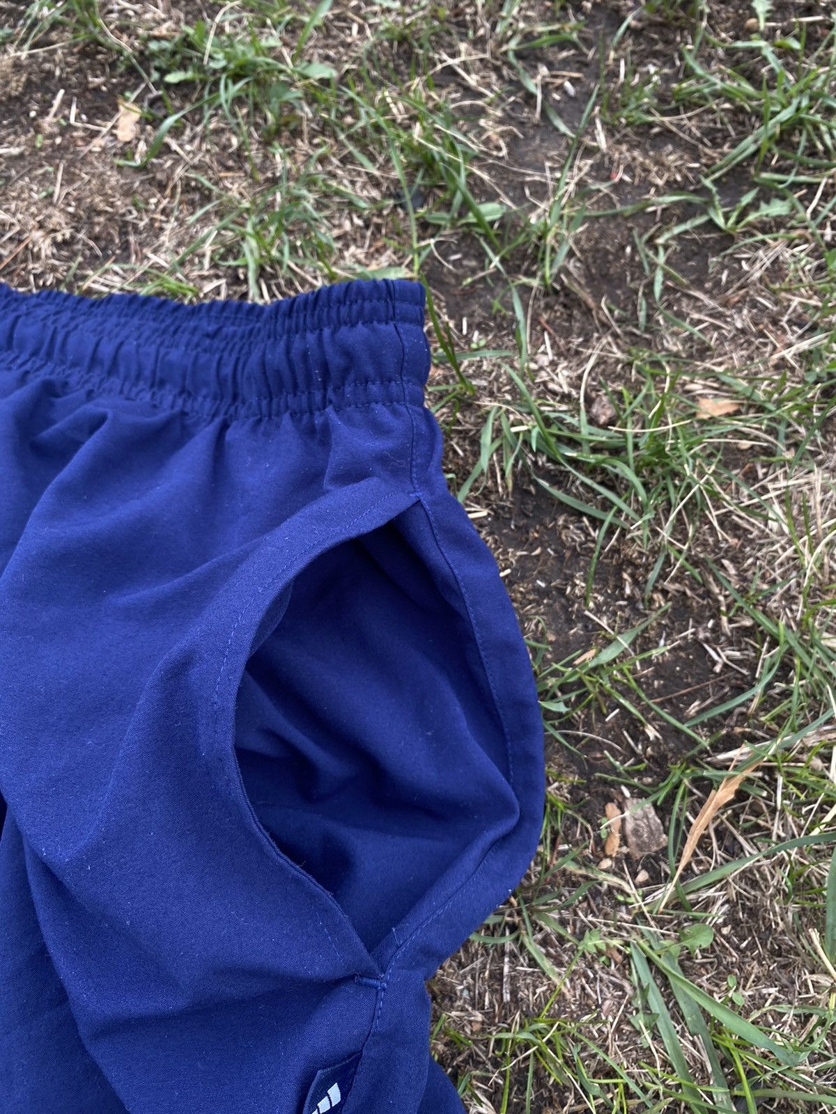 Adidas Vintage Adidas shorts streetwear y2k casual style size XL Size US 36 / EU 52 - 2 Thumbnail