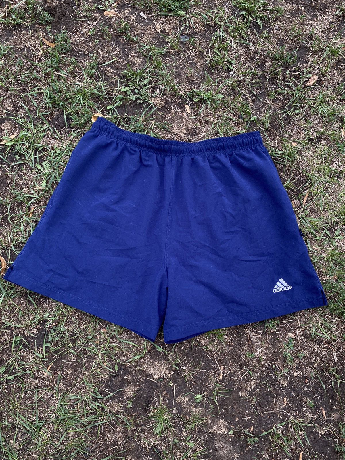 Adidas Vintage Adidas shorts streetwear y2k casual style size XL Size US 36 / EU 52 - 1 Thumbnail