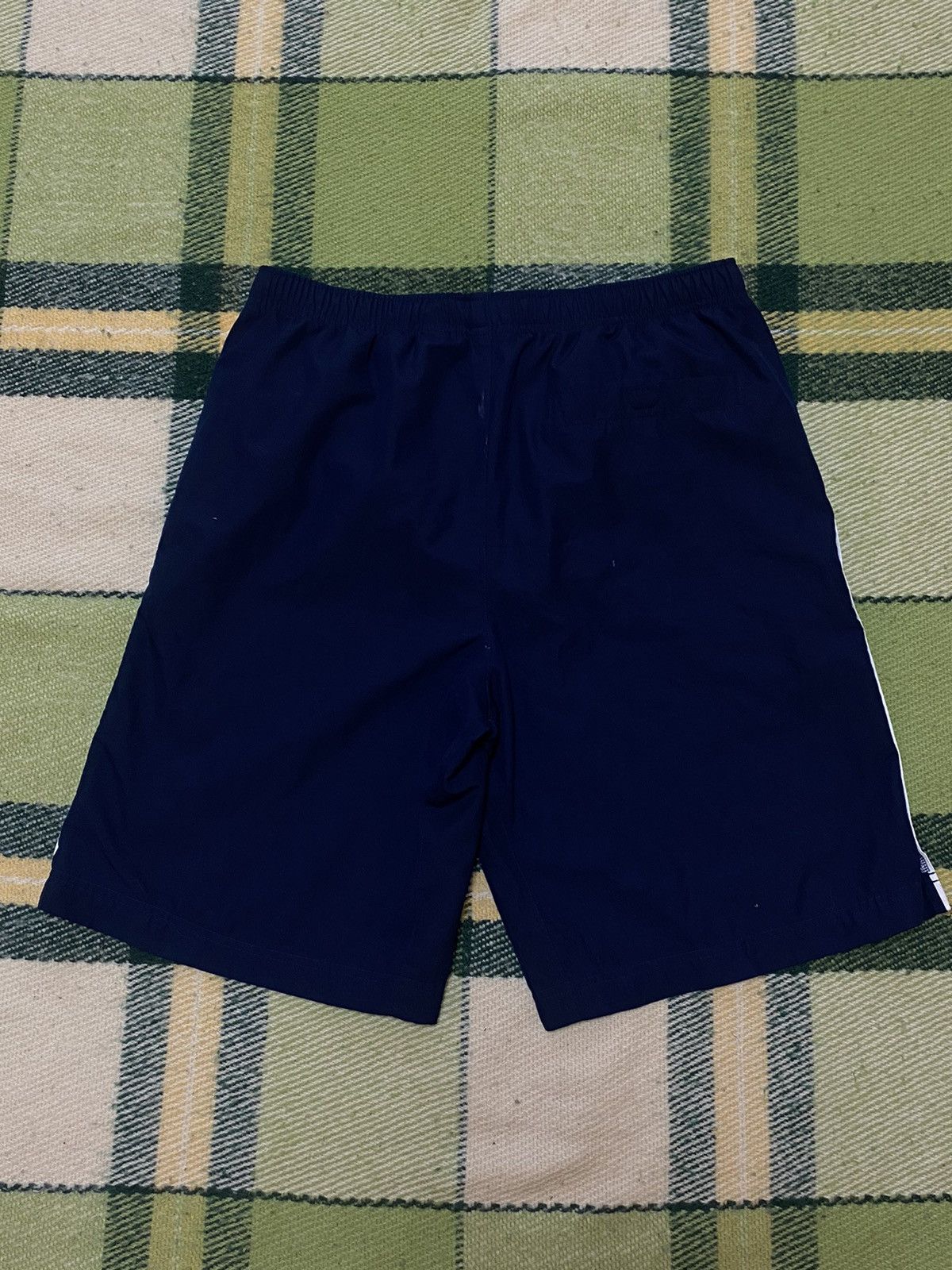 Nike Vintage Nike shorts streetwear swoosh casual y2k size L Size US 34 / EU 50 - 3 Thumbnail