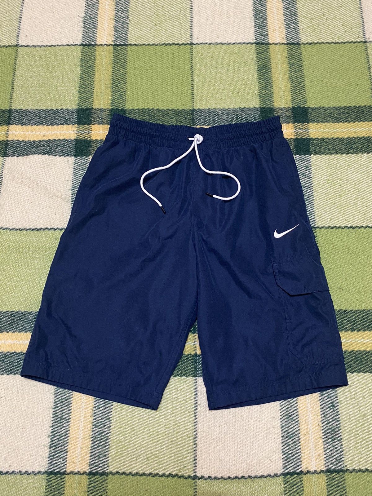 Nike Vintage Nike shorts streetwear swoosh casual y2k size M Size US 32 / EU 48 - 1 Thumbnail