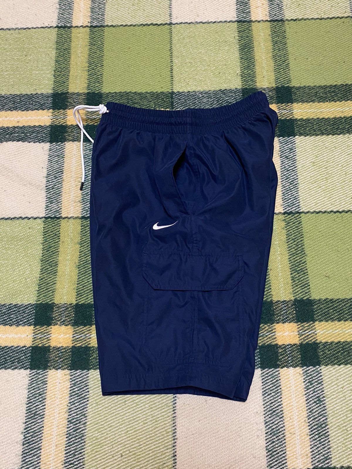 Nike Vintage Nike shorts streetwear swoosh casual y2k size M Size US 32 / EU 48 - 2 Thumbnail