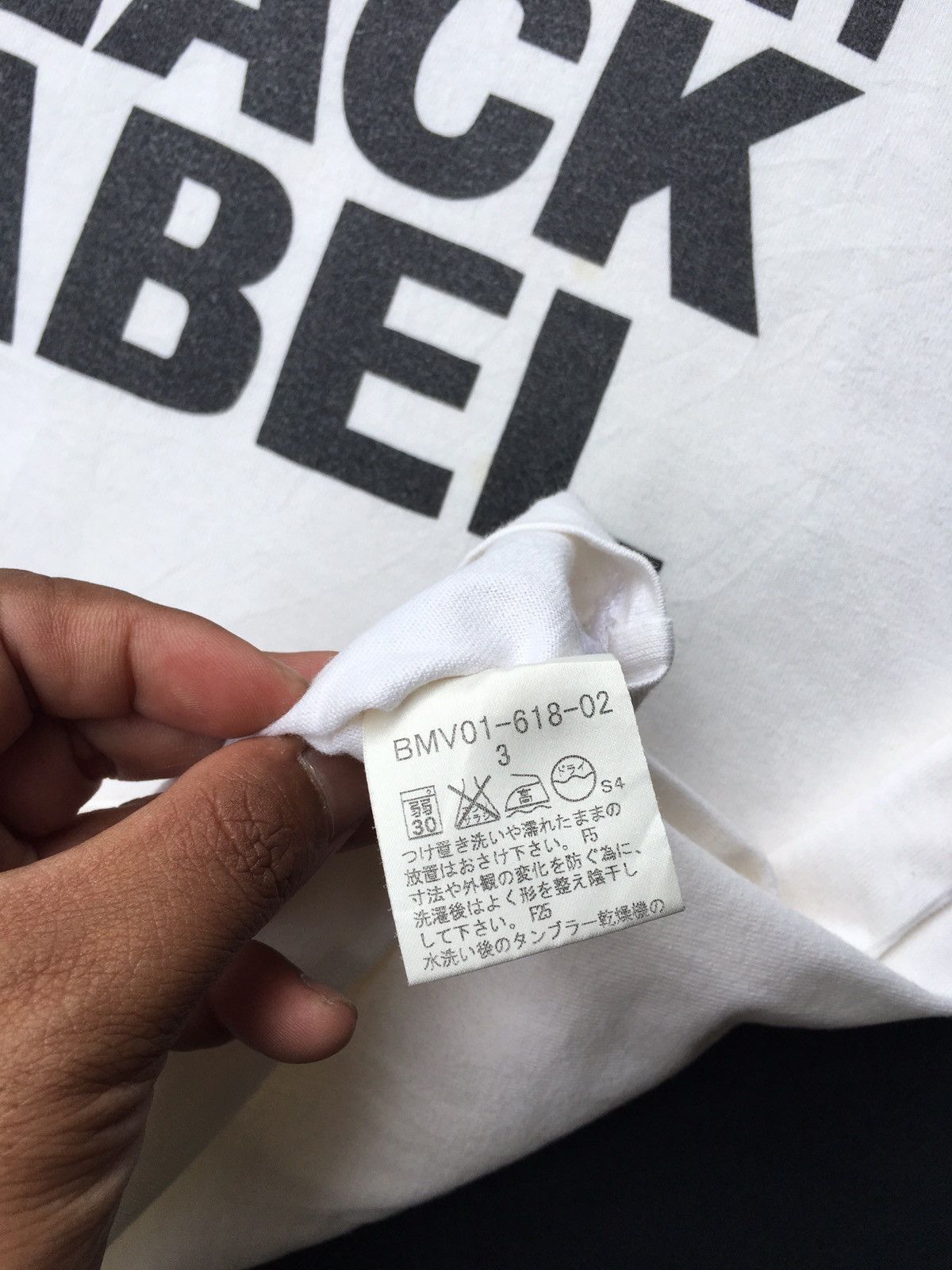 Burberry Rare Burberry Black Label Biglogo Spellout Tee Size US M / EU 48-50 / 2 - 12 Thumbnail