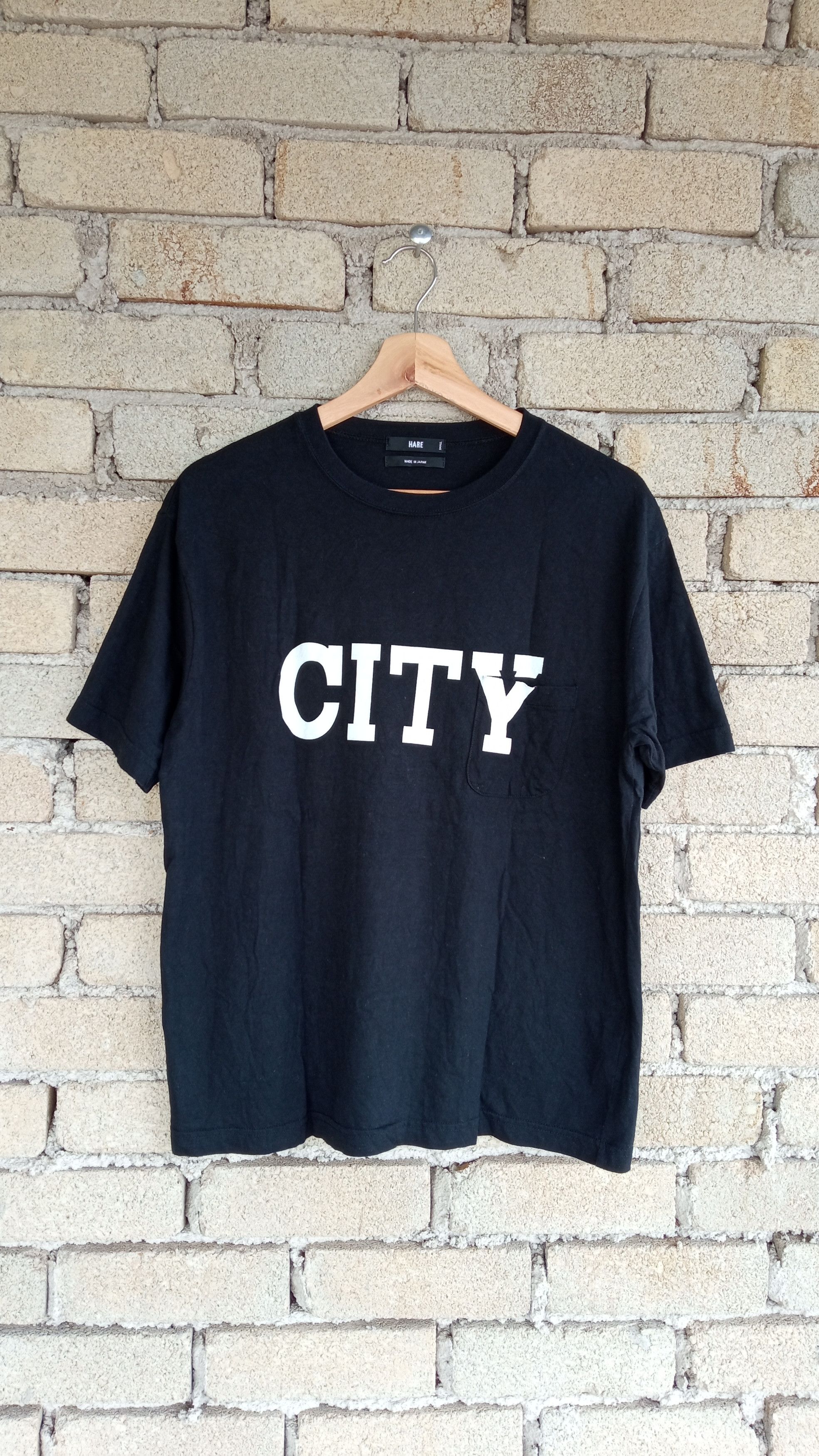 image of Hare 'city' Spell Out Small Pocket T-Shirt in Black, Men's