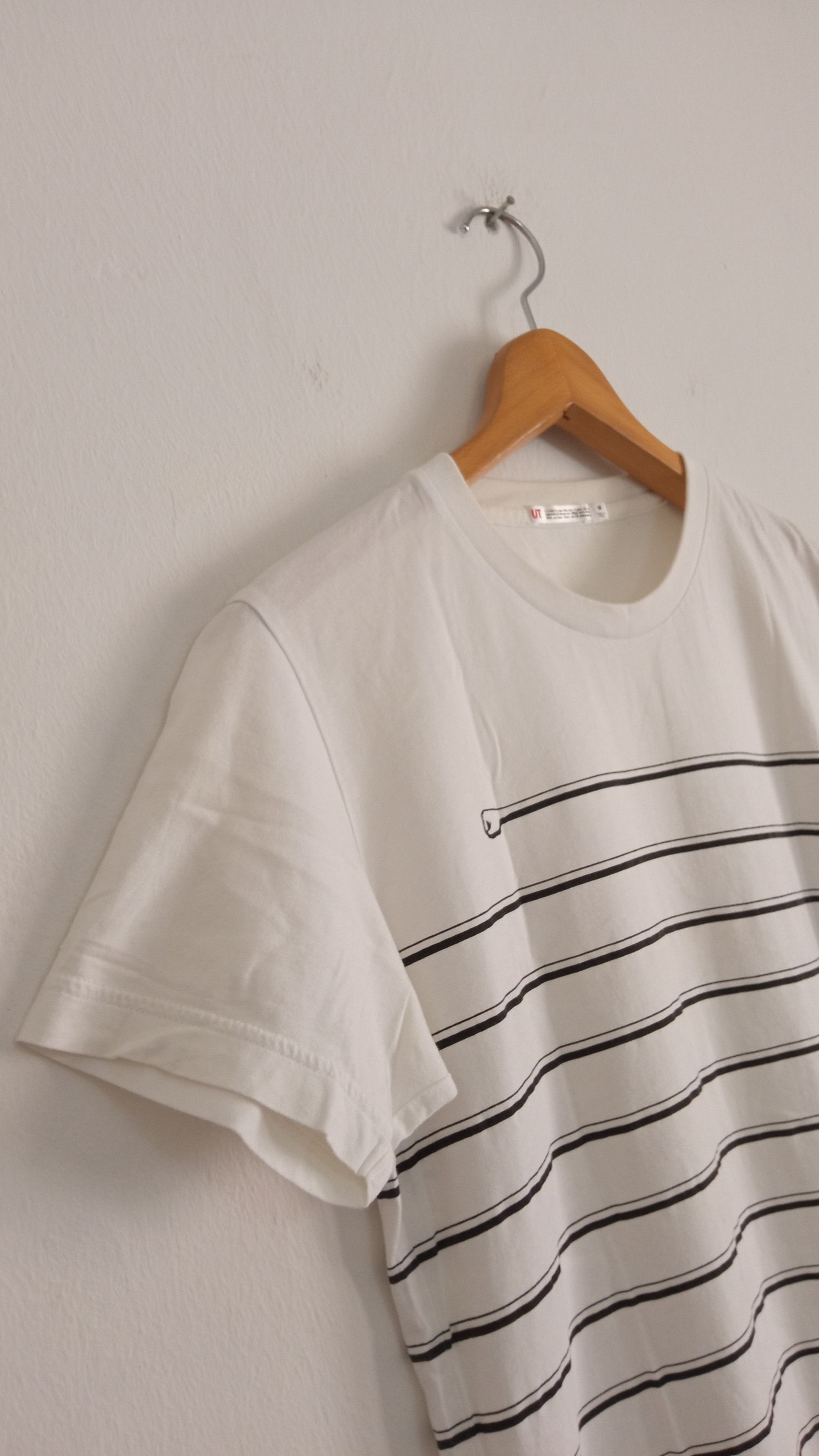 Anime × Japanese Brand × One Piece 🔥🔥UT x Japanese Anime One Piece T-Shirt Size US S / EU 44-46 / 1 - 7 Thumbnail