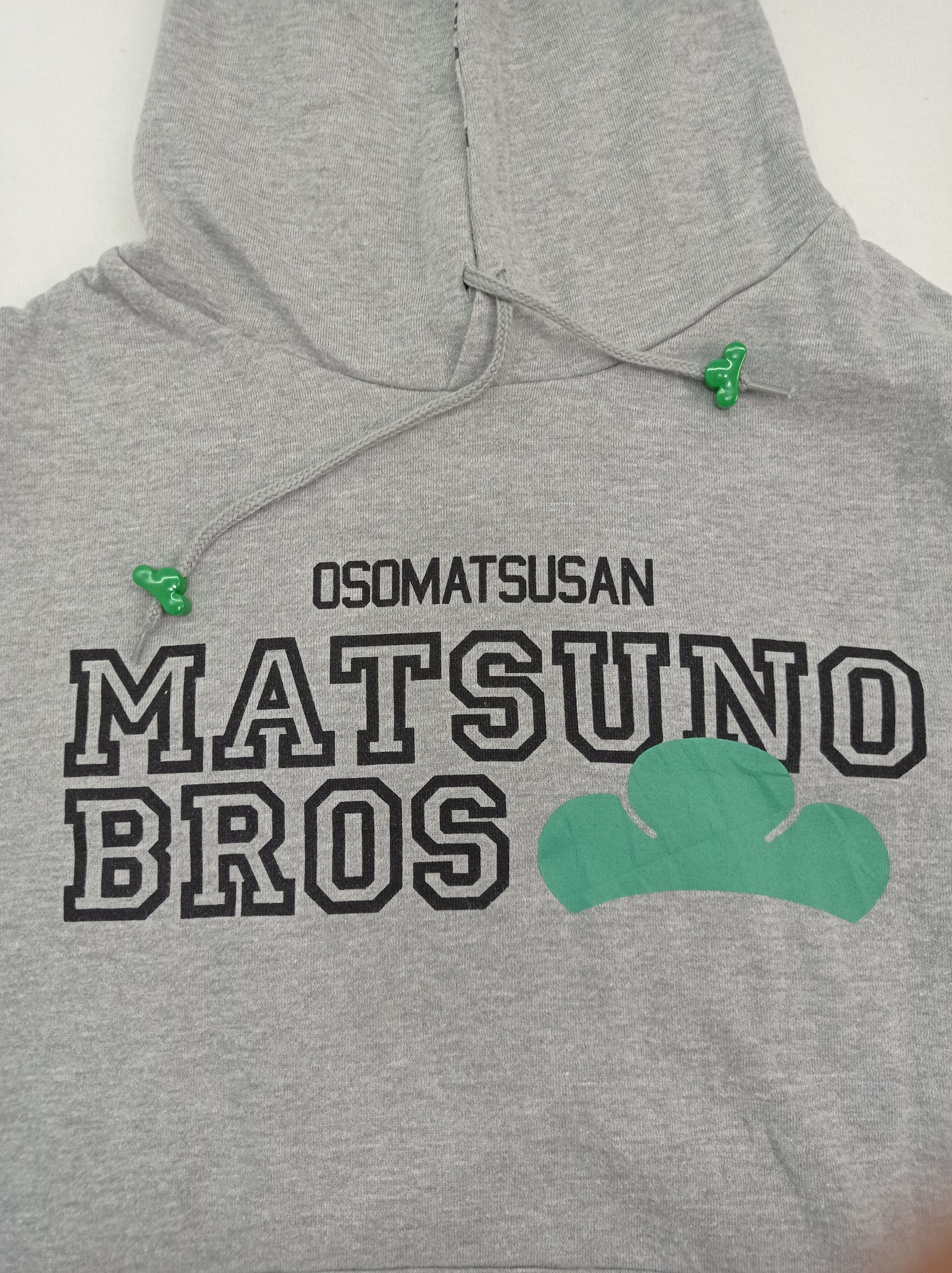 Japanese Brand Osomatsusan Matsuno Bros Comic Hoodie Size US M / EU 48-50 / 2 - 7 Thumbnail