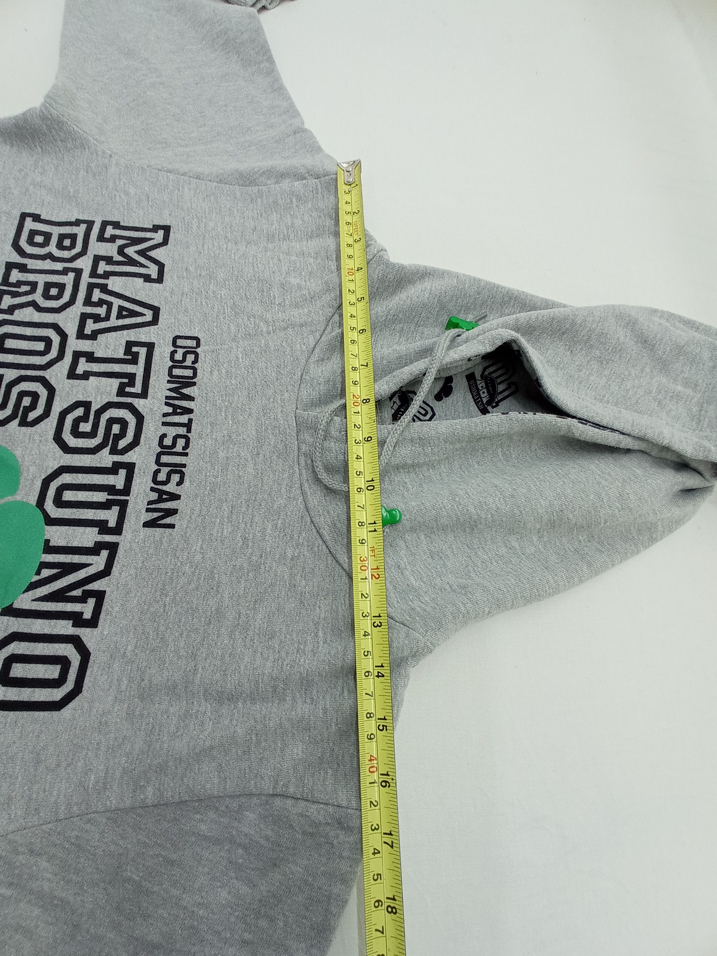 Japanese Brand Osomatsusan Matsuno Bros Comic Hoodie Size US M / EU 48-50 / 2 - 10 Thumbnail