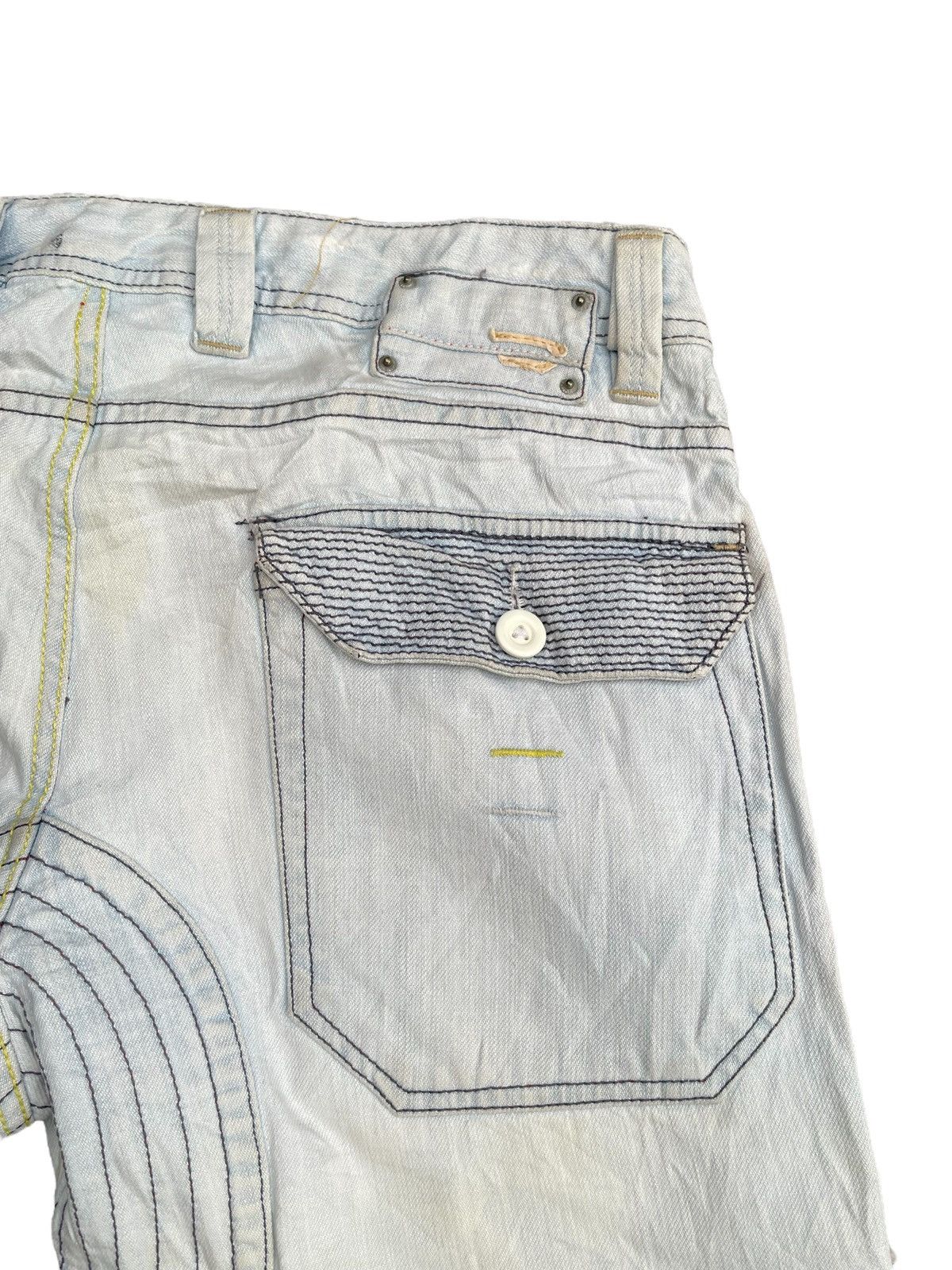 Designer STEALS Vintage Diesel Light Wash Denim Size US 33 - 14 Thumbnail