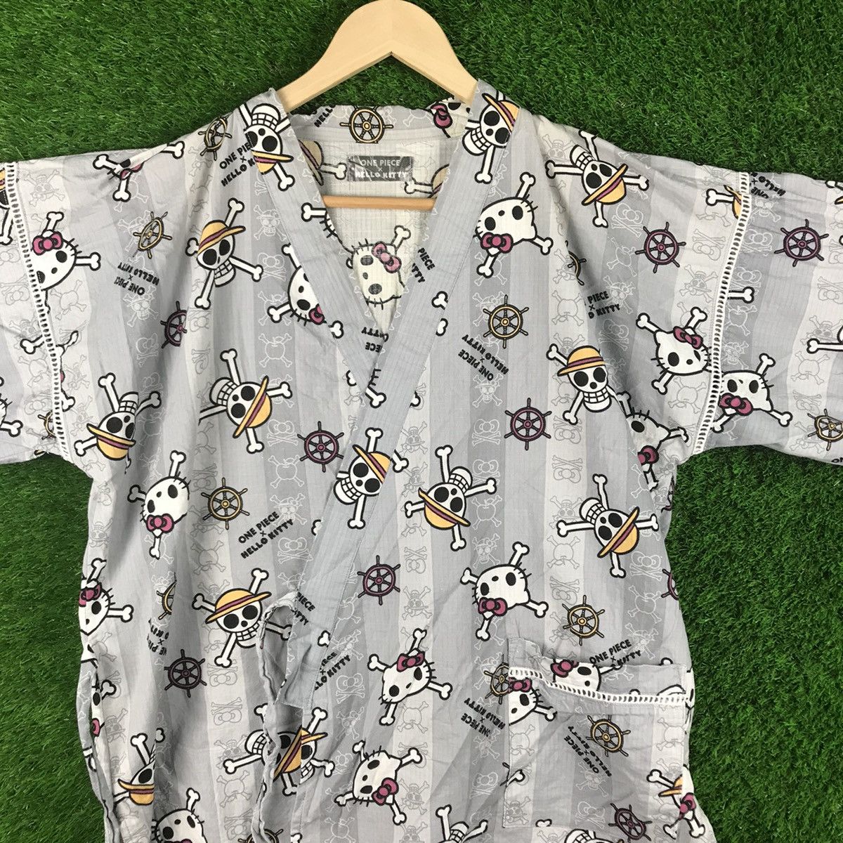 One Piece One Piece X Hello Kitty Fullprint Kimono Size US S / EU 44-46 / 1 - 2 Thumbnail