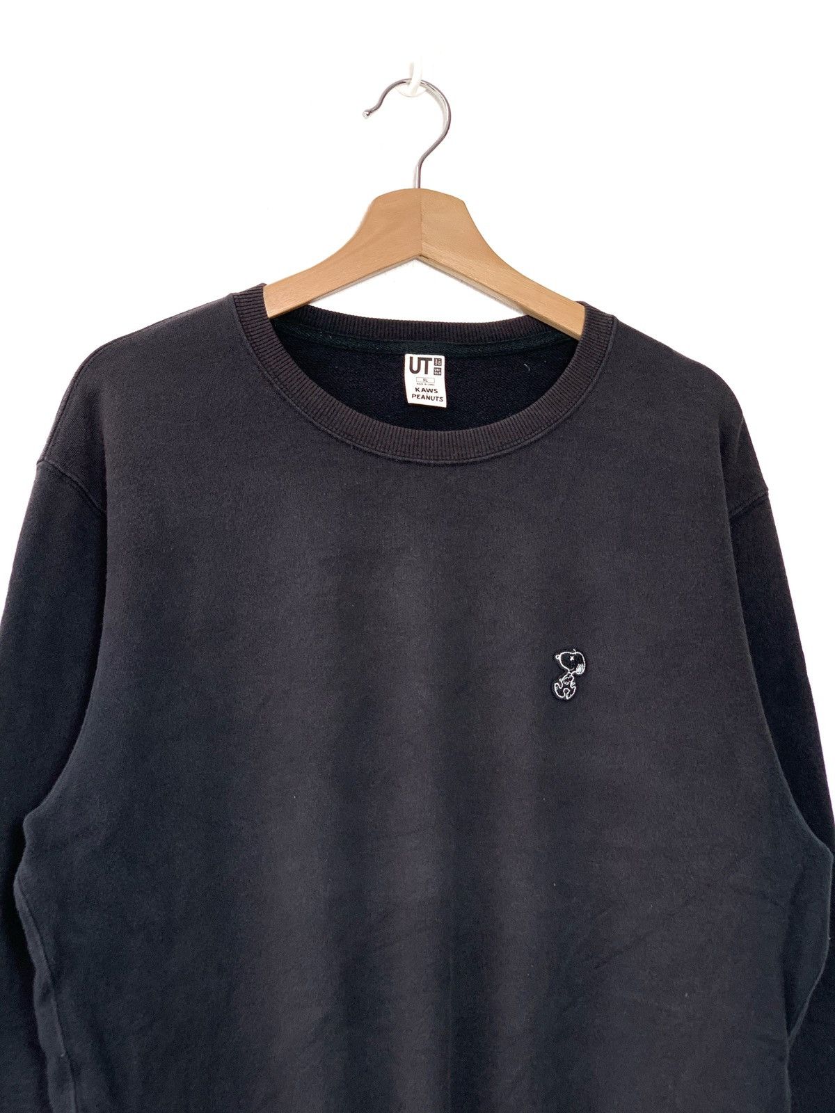 Kaws × Peanuts Kaws x Peanuts Small Logo Crewneck Sweatshirt Size US XL / EU 56 / 4 - 2 Thumbnail
