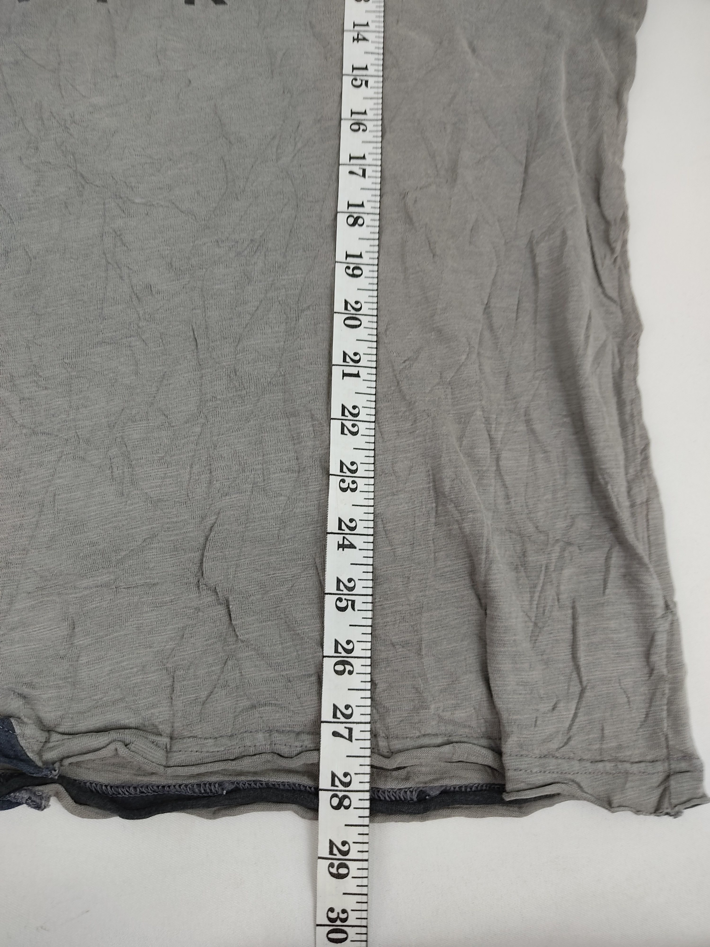 Nike Vintage Nike Air Swoosh Small Logo Spell Out Nice Design Size US L / EU 52-54 / 3 - 7 Thumbnail