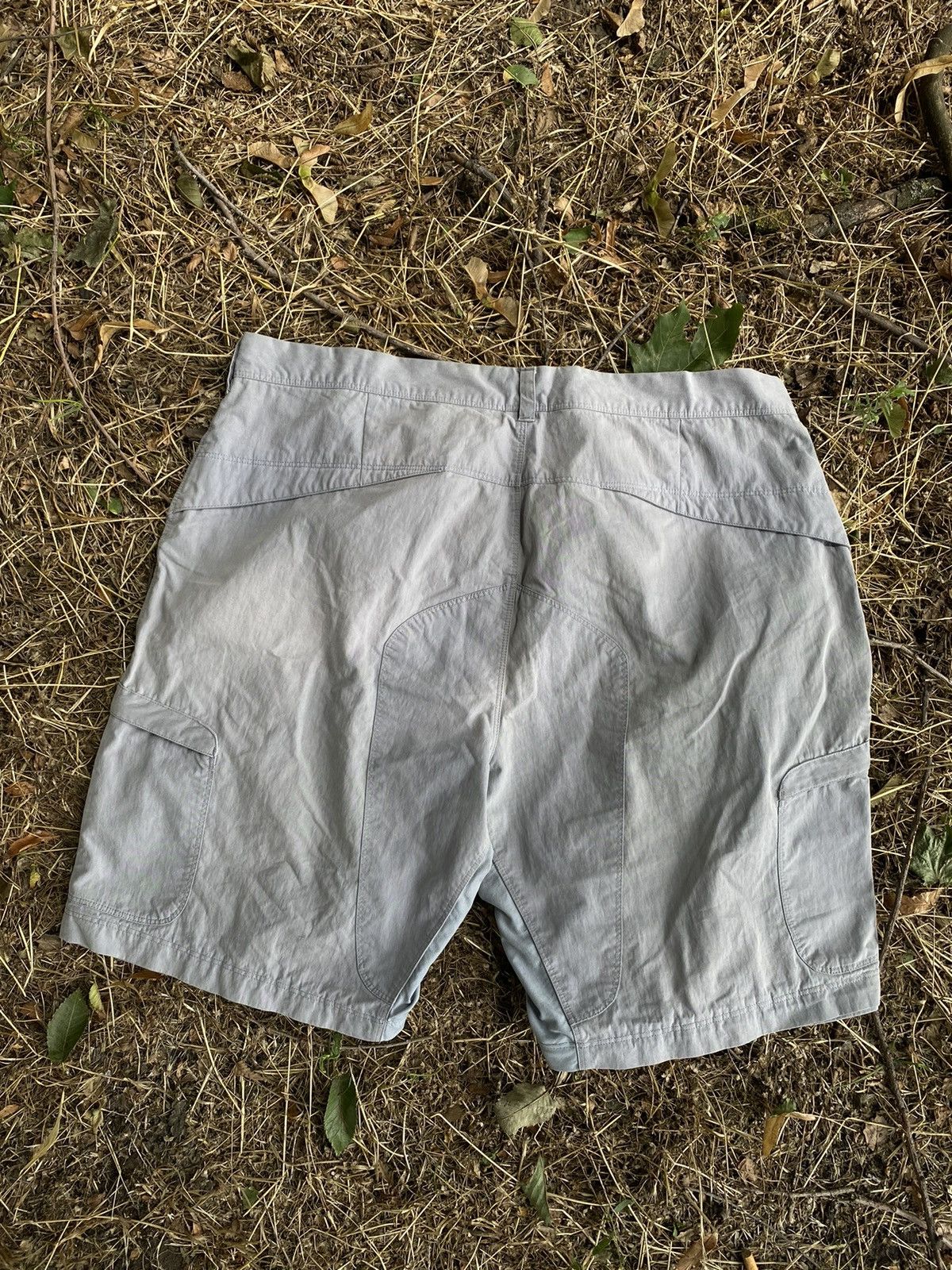 Nike ACG × Vintage Mens Vintage Nike ACG shorts streetwear y2k rare drill drip Size US 38 / EU 54 - 9 Thumbnail