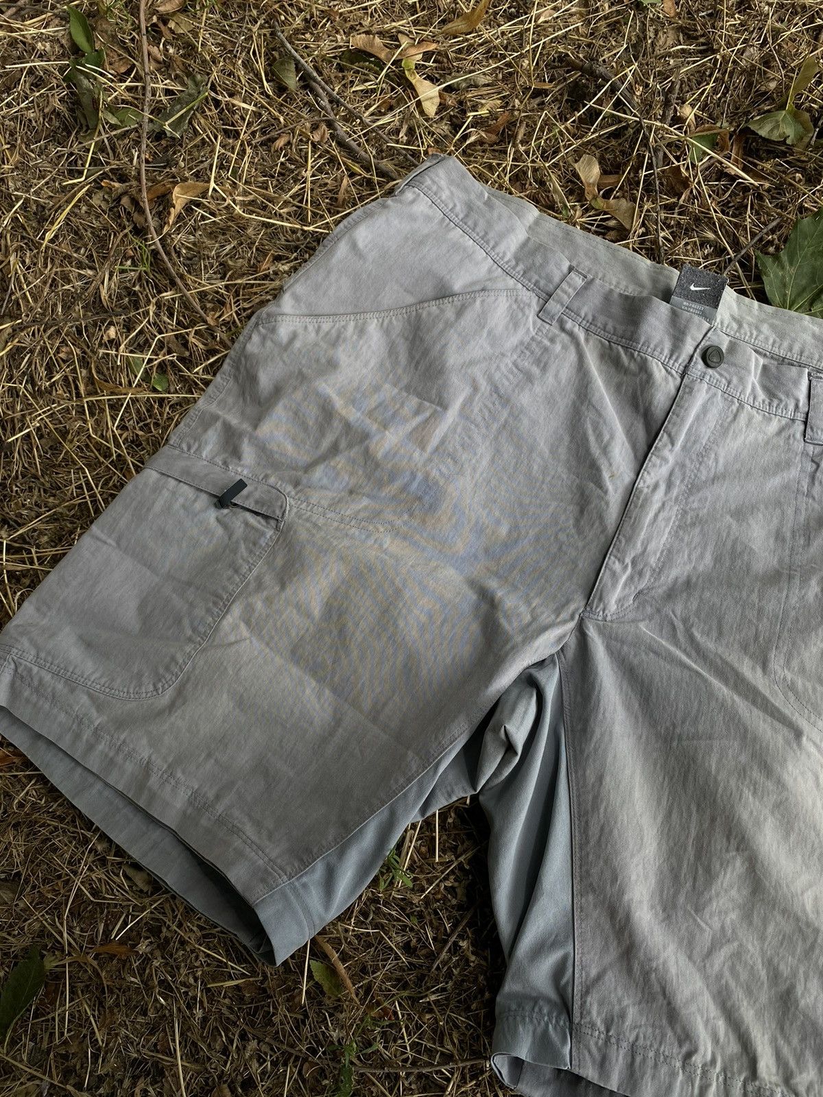 Nike ACG × Vintage Mens Vintage Nike ACG shorts streetwear y2k rare drill drip Size US 38 / EU 54 - 4 Thumbnail