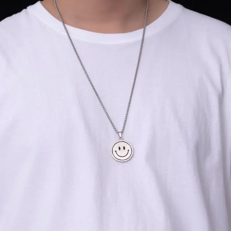 Jewelry Rotating Smiley Pendant Necklace Size ONE SIZE - 3 Thumbnail