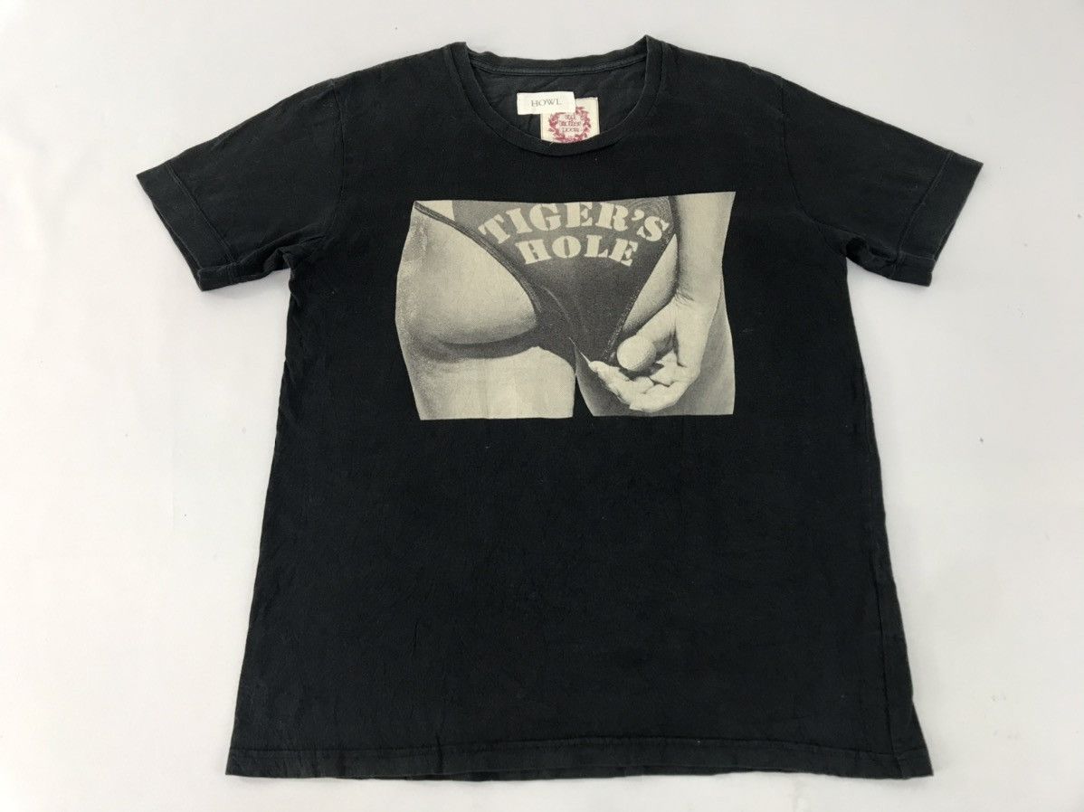 Japanese Brand Howl And Another Poem Tiger's Hole Sexy Girl Graphic Tee Size US M / EU 48-50 / 2 - 1 Thumbnail