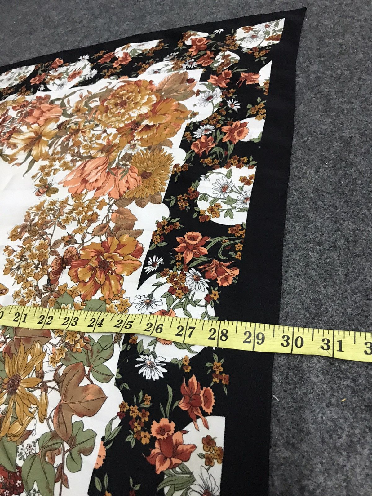 Vintage Vintage 90s Patricia Paris Silk Scarf Baroque Floral Size ONE SIZE - 4 Thumbnail
