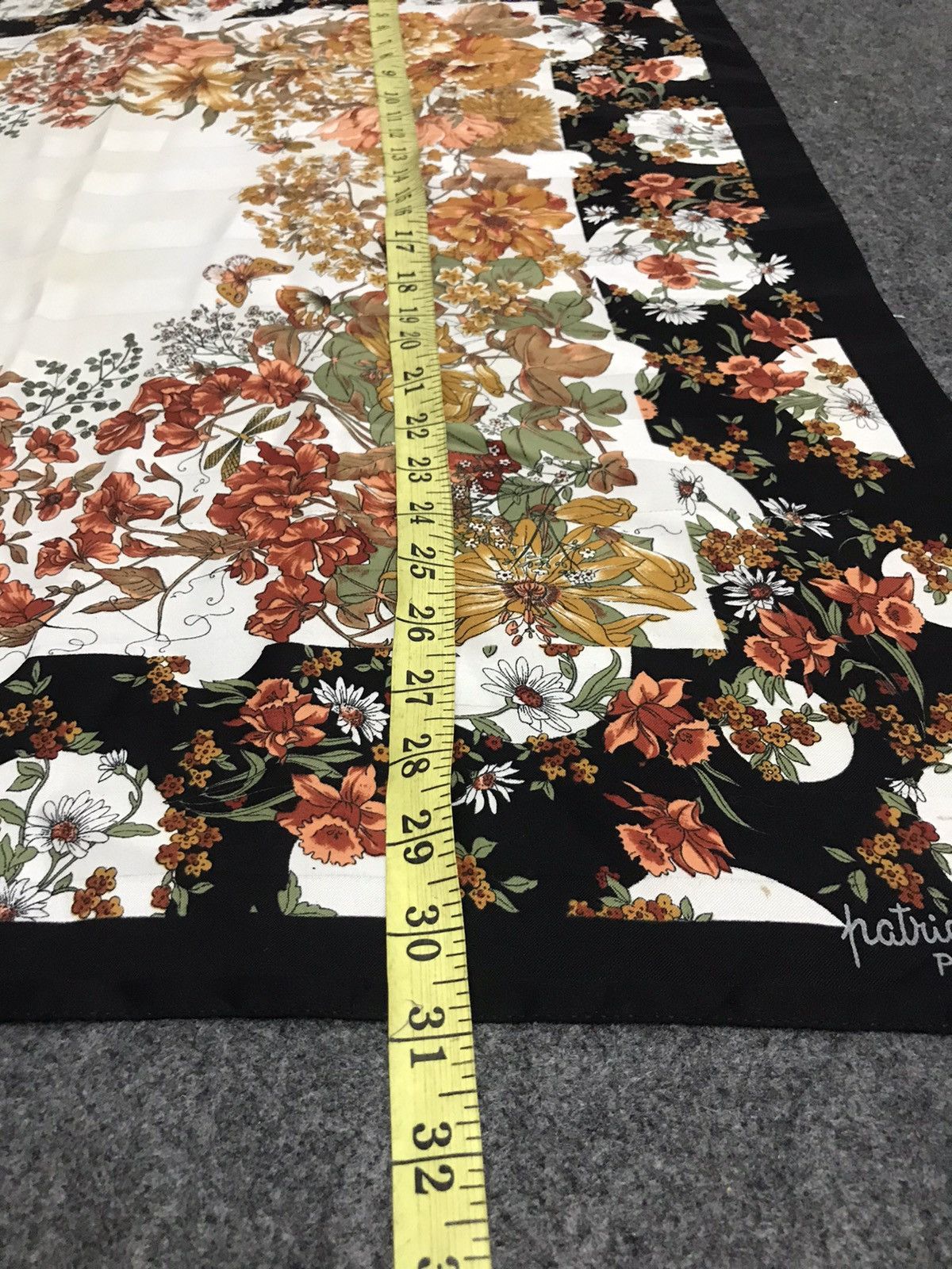 Vintage Vintage 90s Patricia Paris Silk Scarf Baroque Floral Size ONE SIZE - 5 Thumbnail