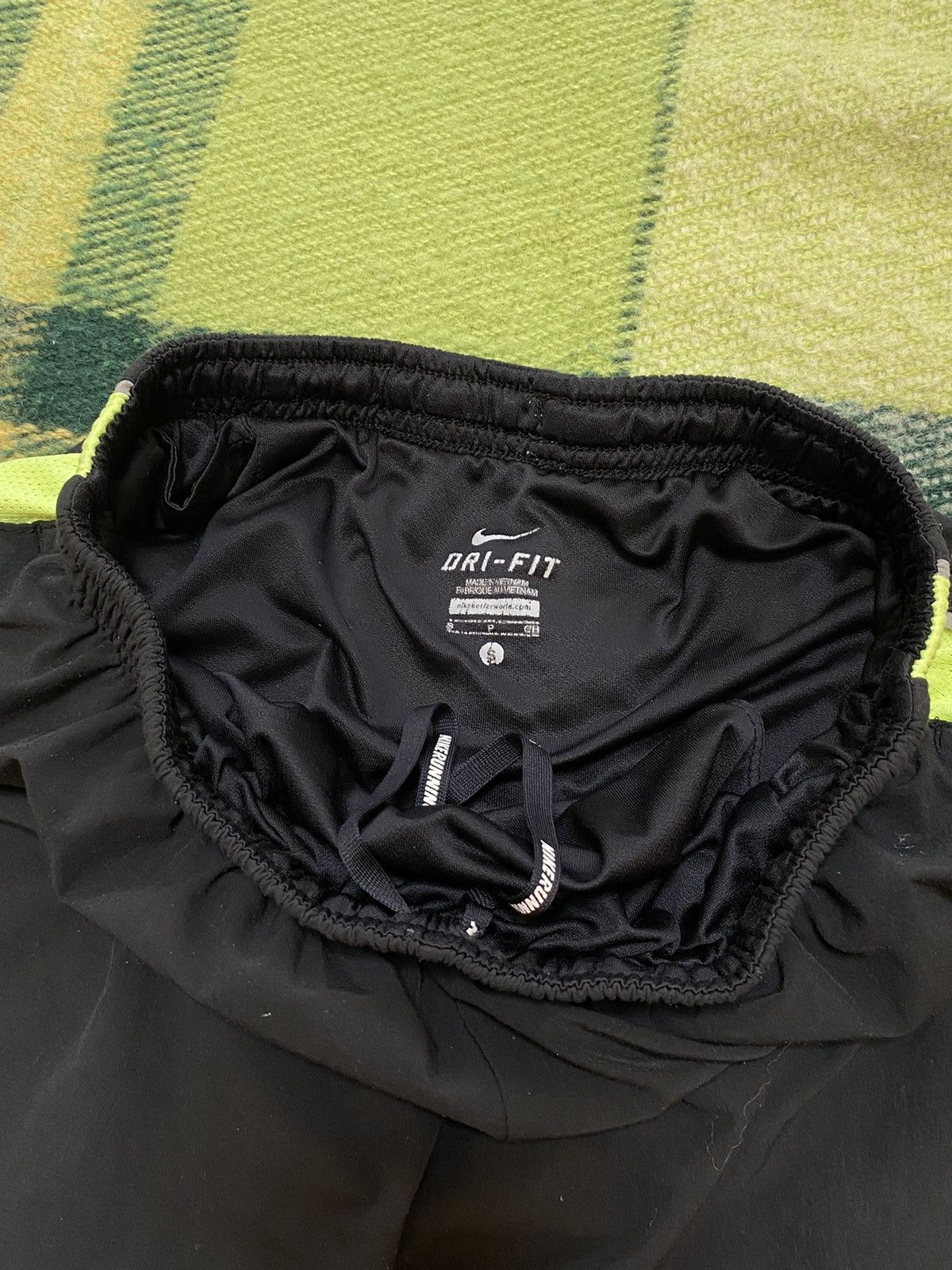 Nike Vintage Nike shorts streetwear swoosh casual y2k size S Size US 30 / EU 46 - 5 Thumbnail