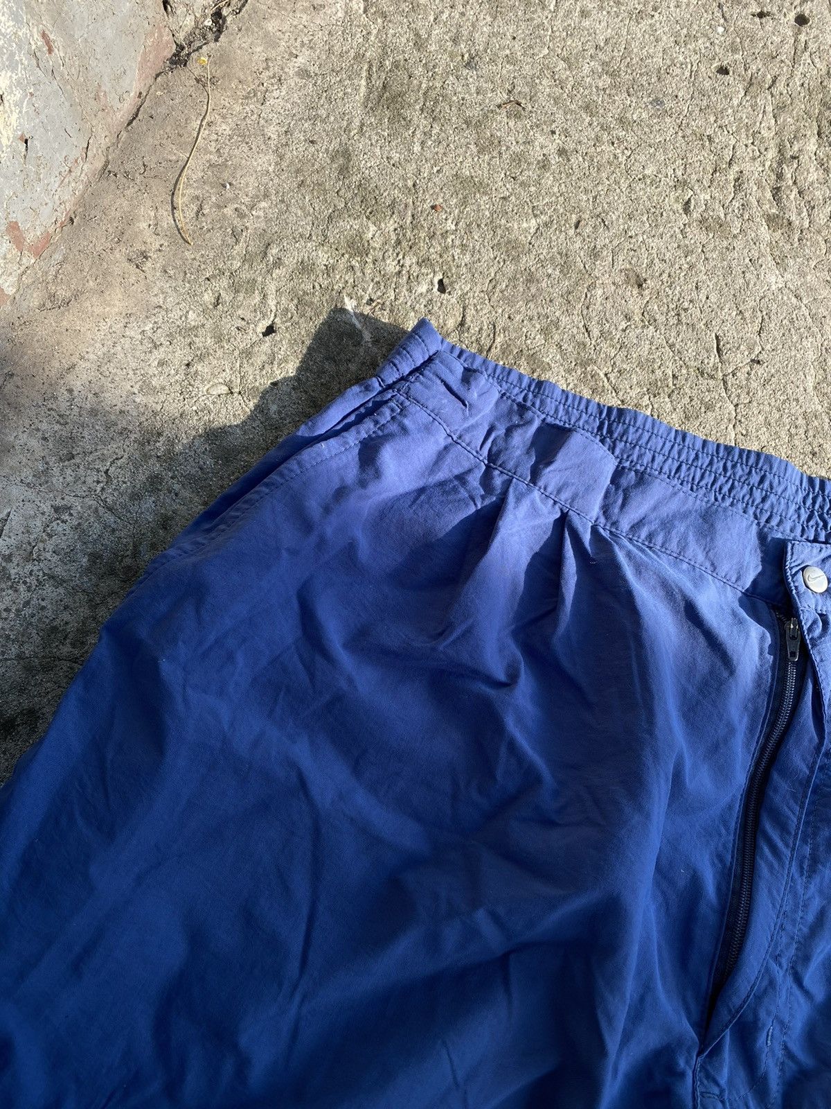 Nike ACG × Vintage Mens Vintage Nike shorts swoosh logo streetwear rare y2k Size US 36 / EU 52 - 4 Thumbnail